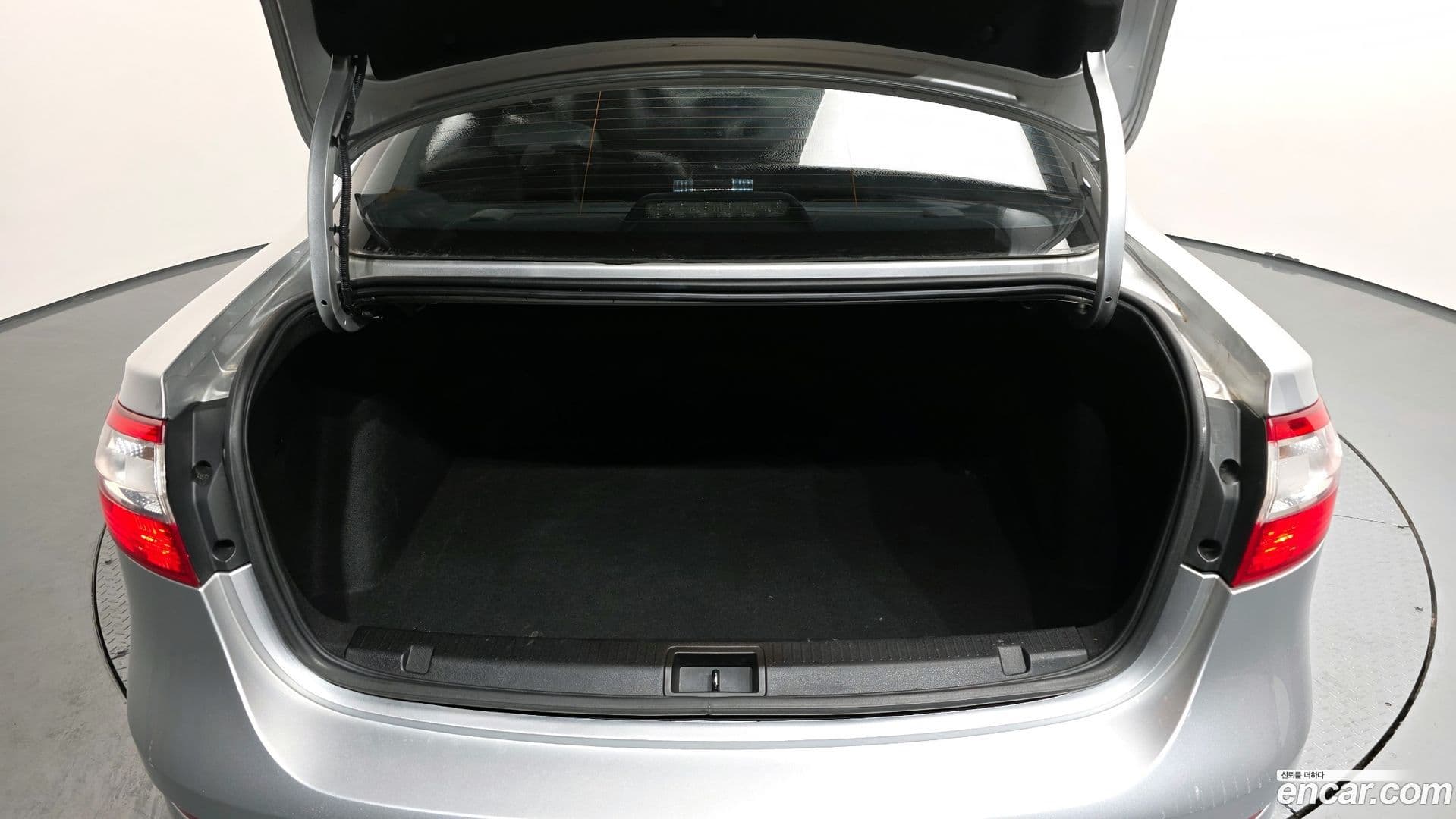 Main__Slider__Photo:SM3 Renault-KoreaSamsung 2013.3-19