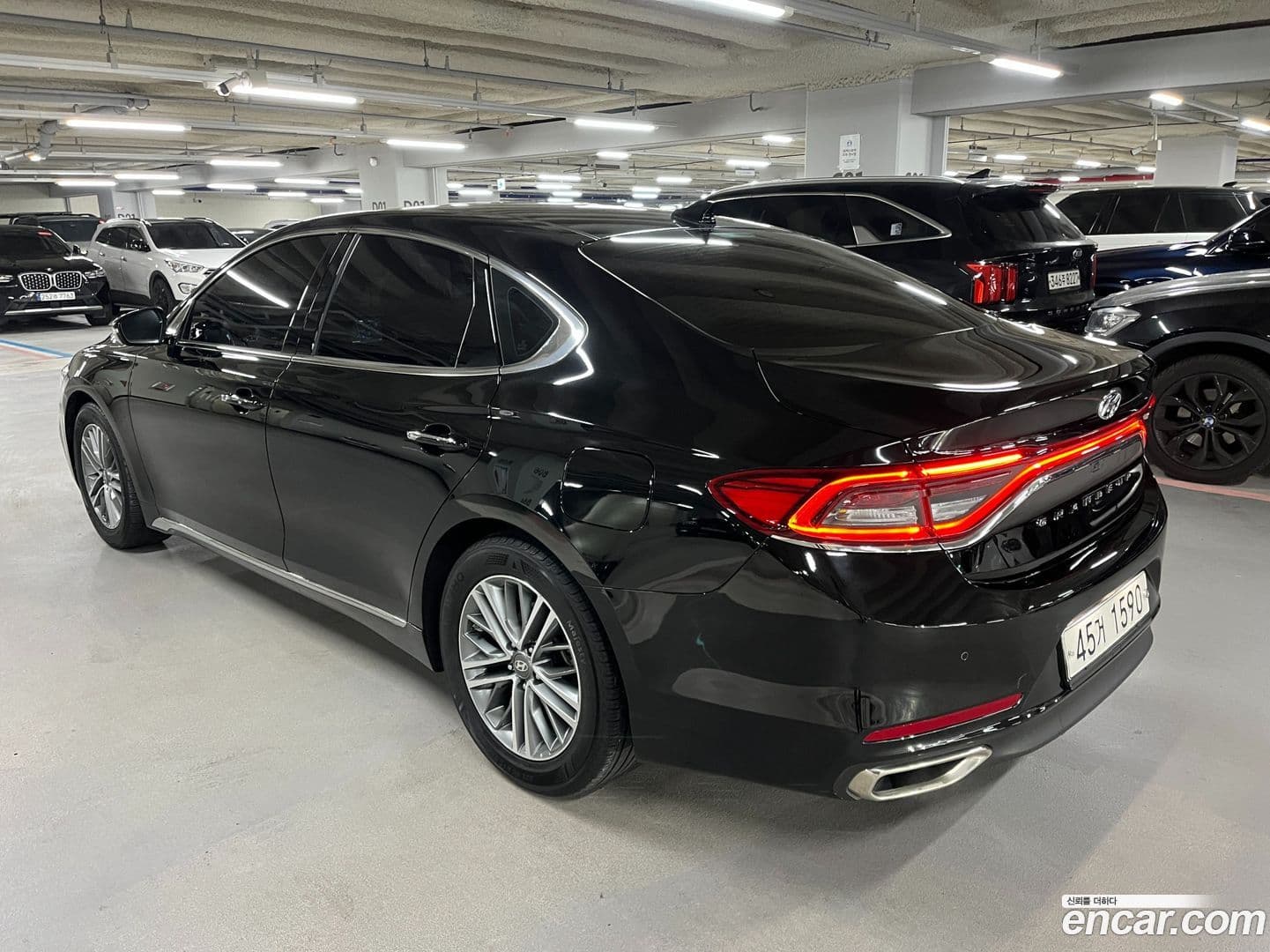 Main__Slider__Photo:Grandeur Hyundai 2018.7-2