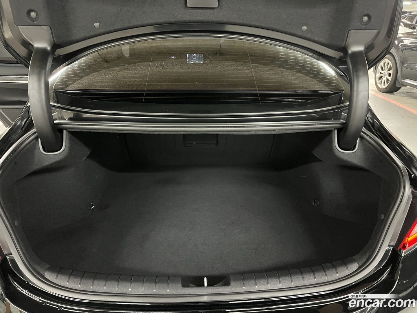 Main__Slider__Photo:Grandeur Hyundai 2018.7-17