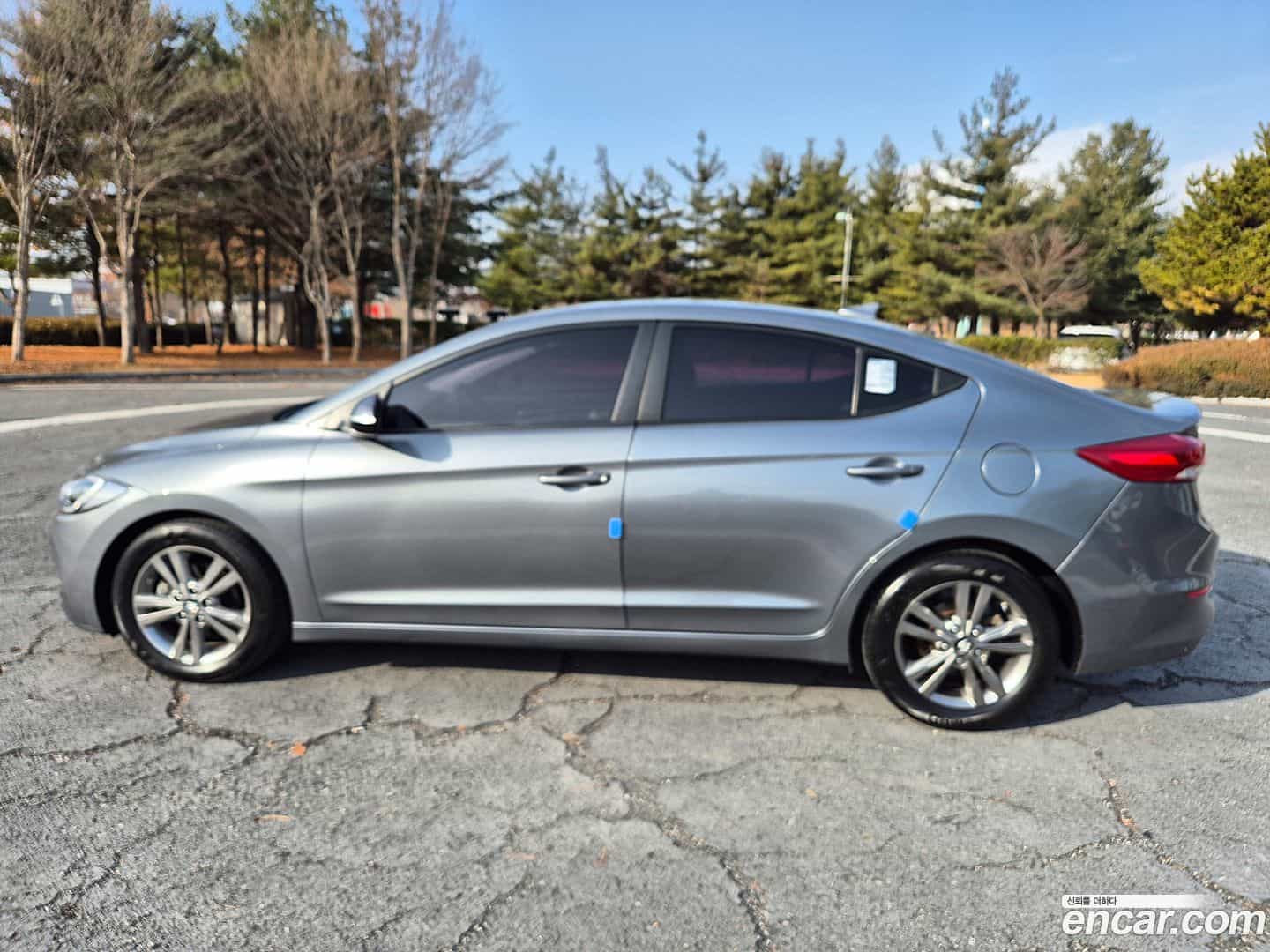 AVANTE Hyundai 2016.1-OUTER-005