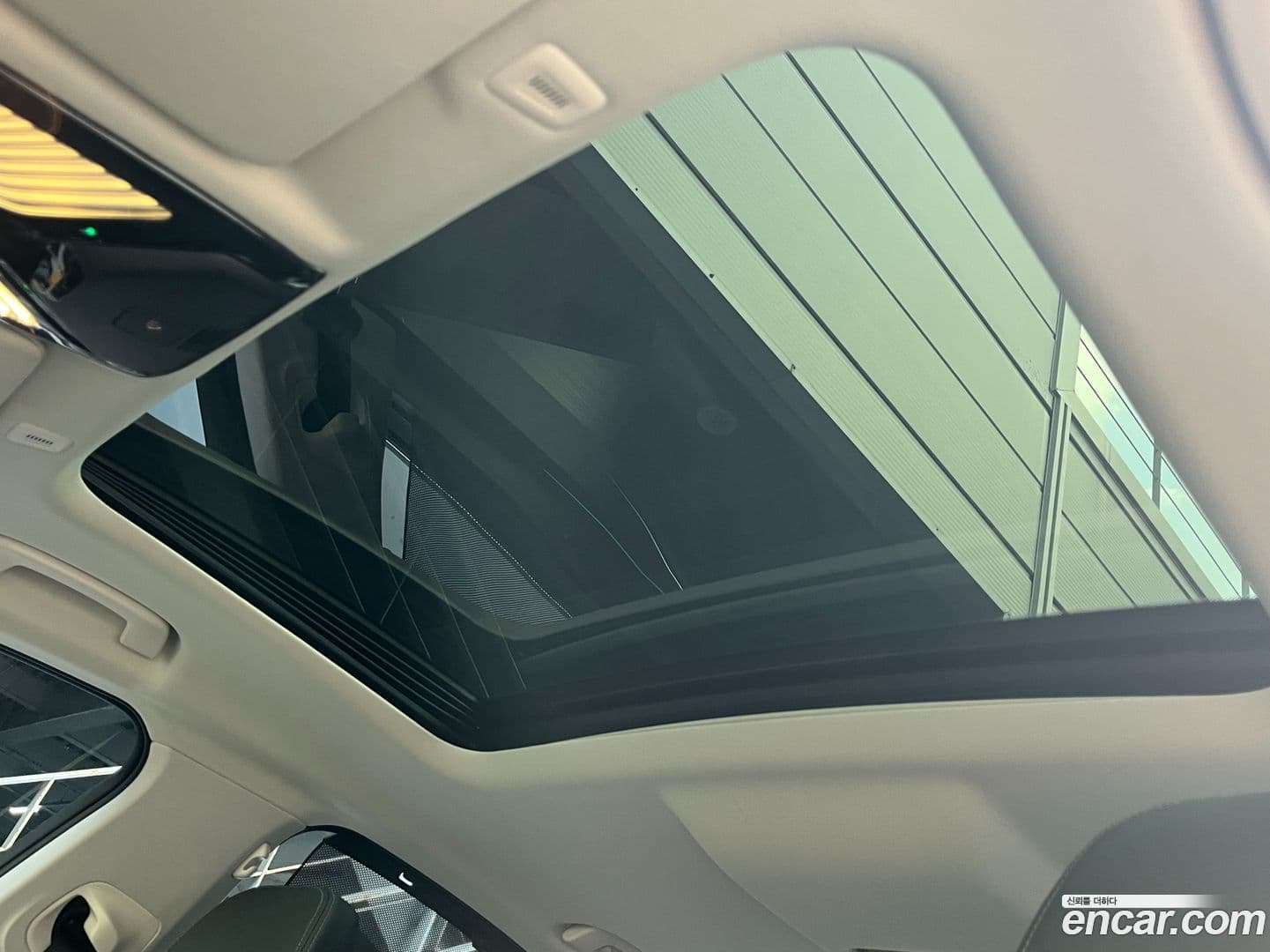 Main__Slider__Photo:5-Series BMW 2023.5-5