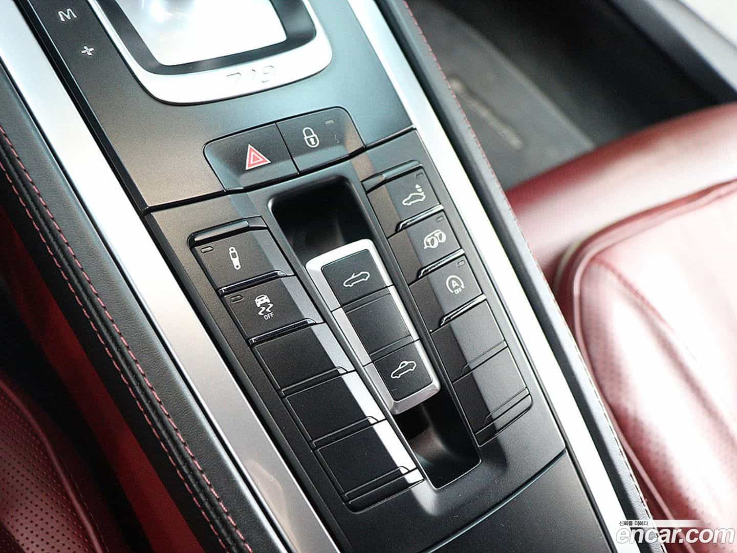 718 Porsche 2018.10-OPTION-021