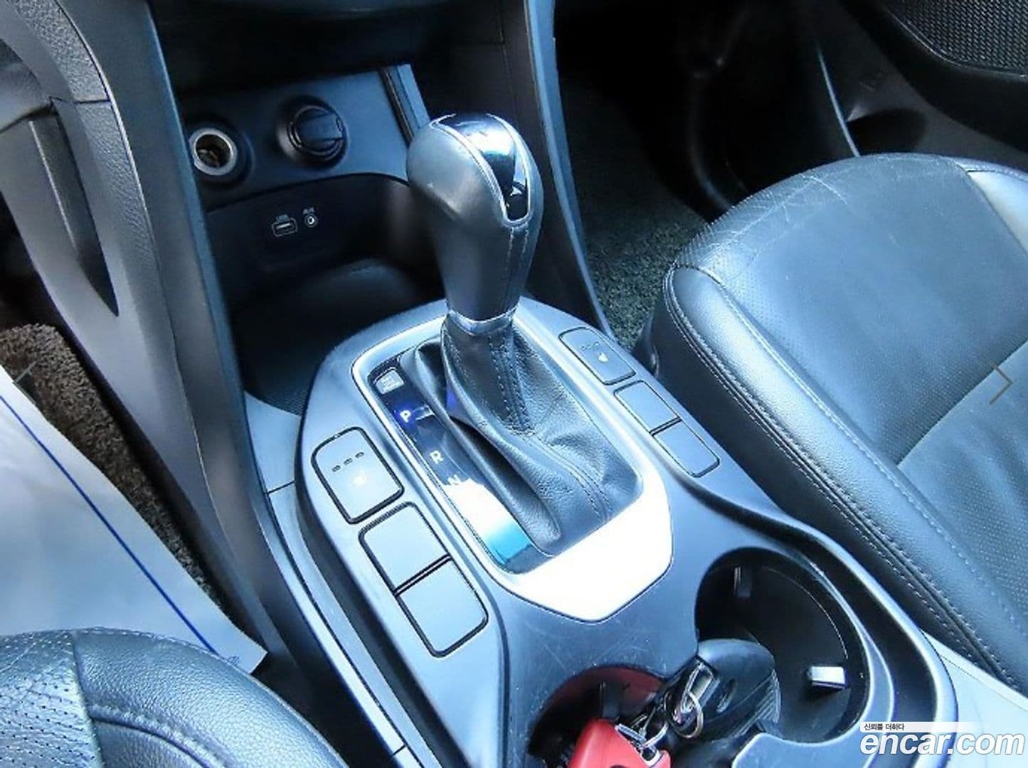 Main__Slider__Photo:Santafe Hyundai 2015.11-9