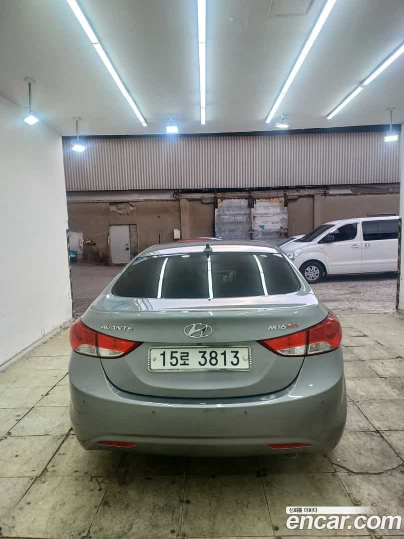 AVANTE Hyundai 2012.0-OUTER-004