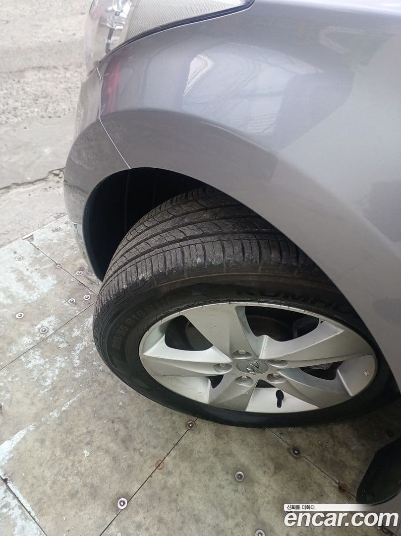 Main__Slider__Photo:AVANTE Hyundai 2012.0-4