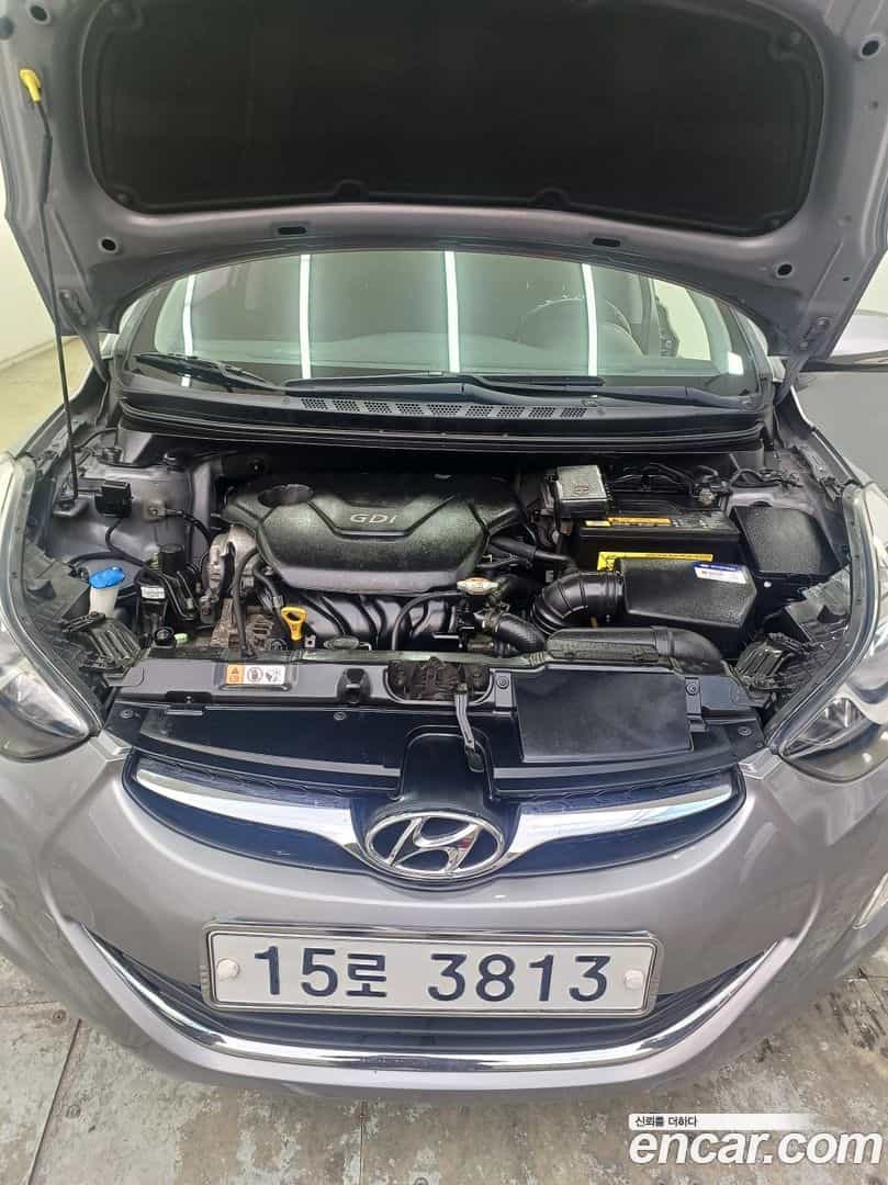 AVANTE Hyundai 2012.0-INNER-006