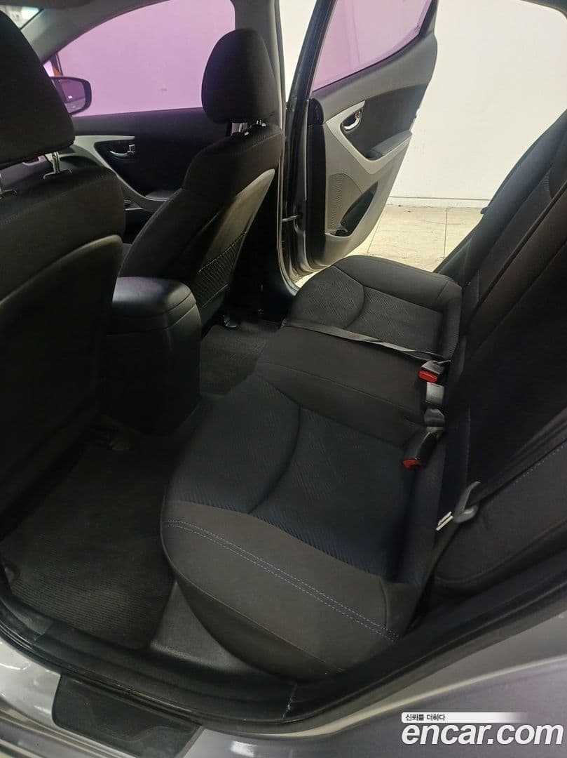 Main__Slider__Photo:AVANTE Hyundai 2012.0-10