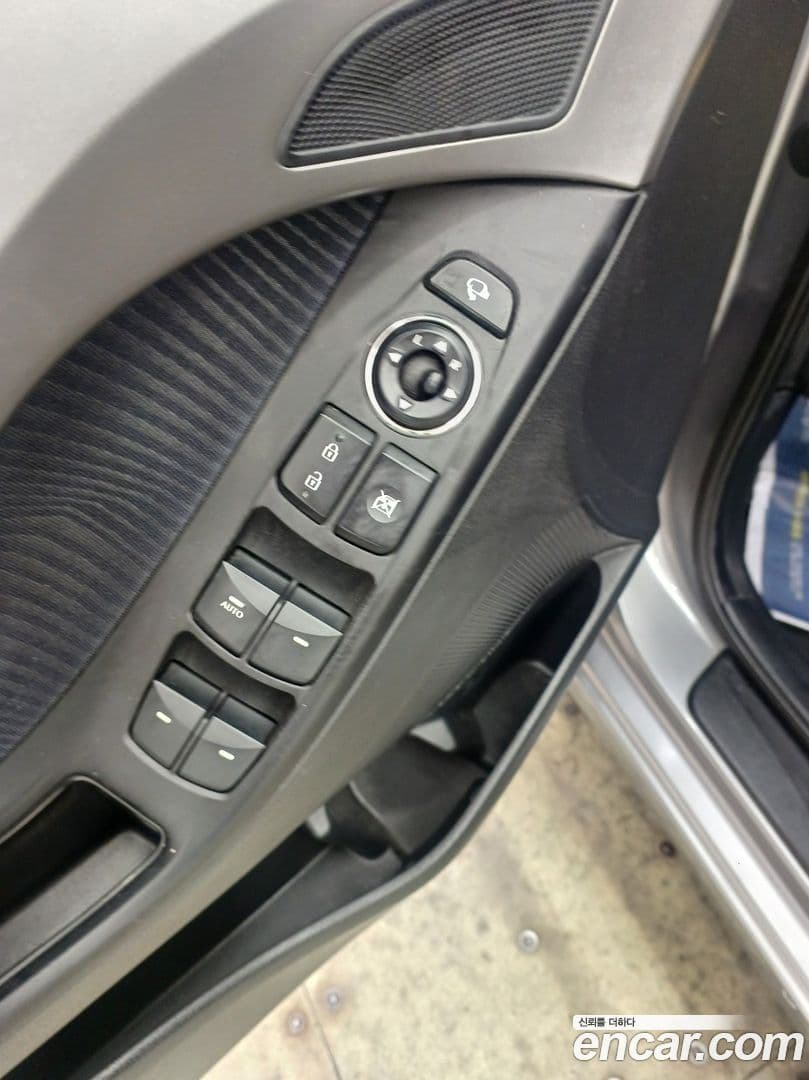 Main__Slider__Photo:AVANTE Hyundai 2012.0-14