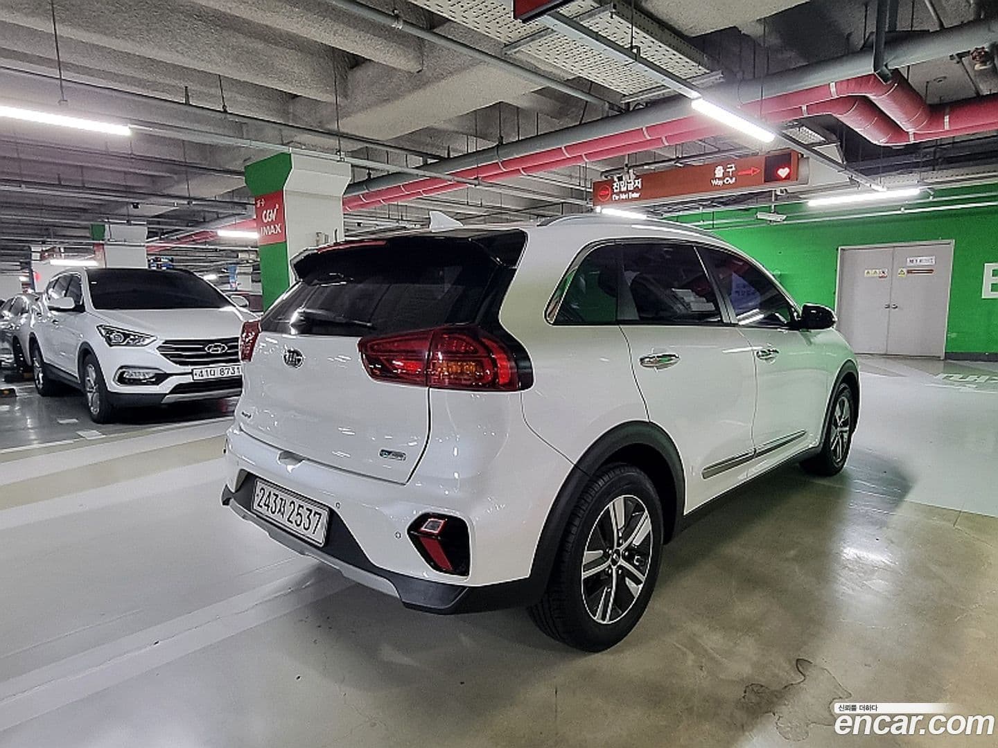Main__Slider__Photo:Niro Kia 2019.6-3