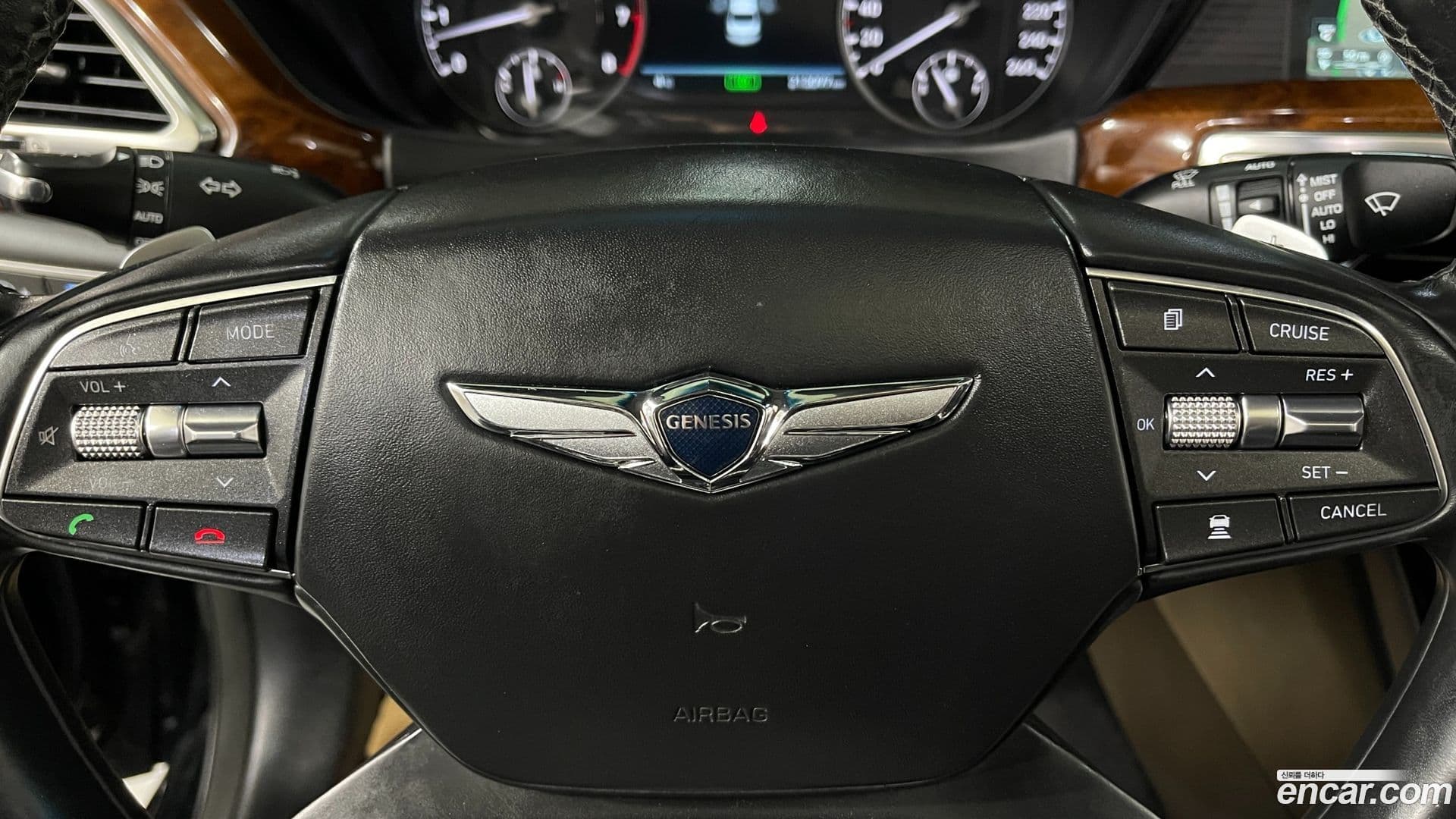 Main__Slider__Photo:EQ900 Genesis 2016.0-17