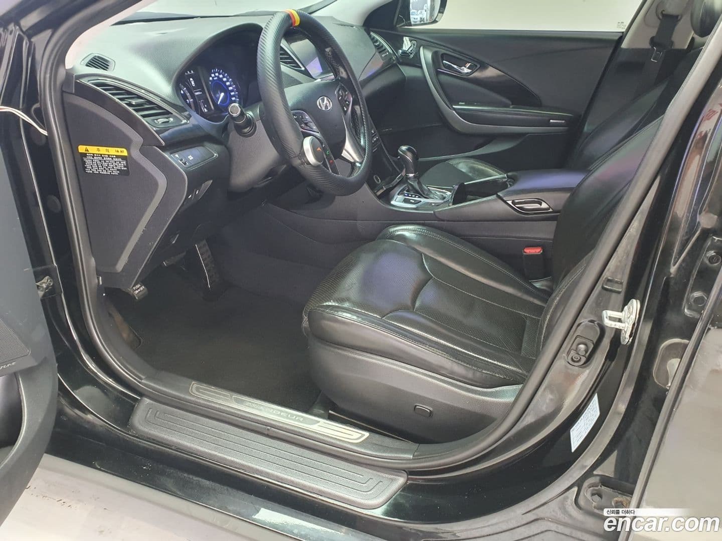 Main__Slider__Photo:Grandeur Hyundai 2015.8-9