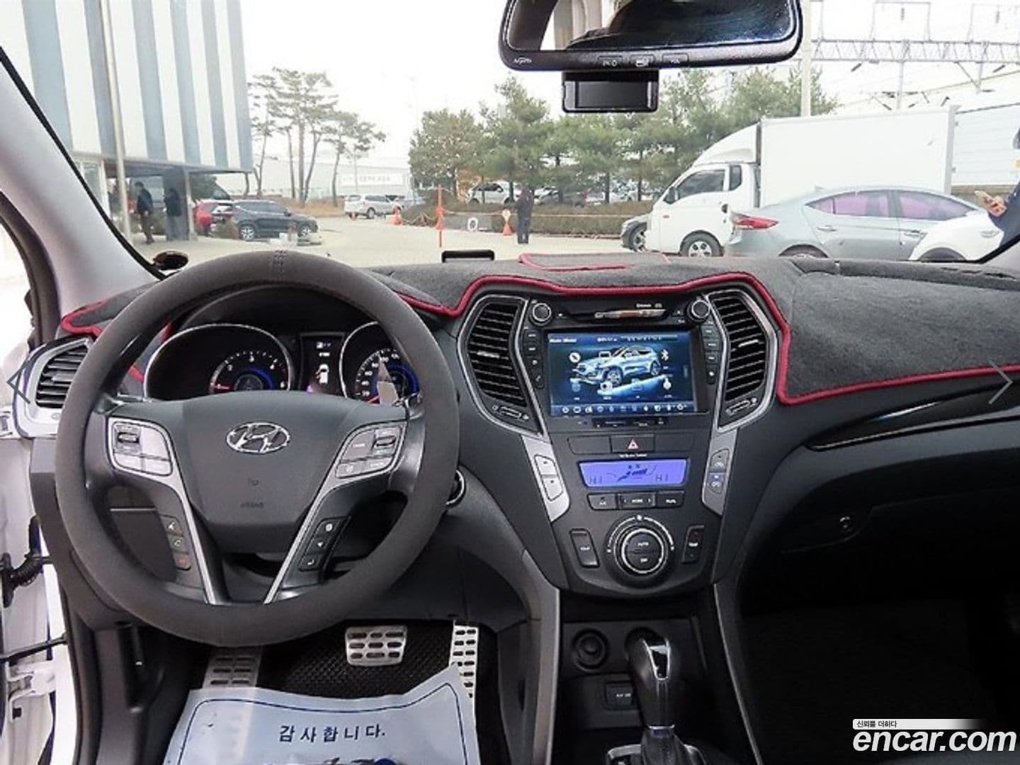 Main__Slider__Photo:Santafe Hyundai 2013.0-6