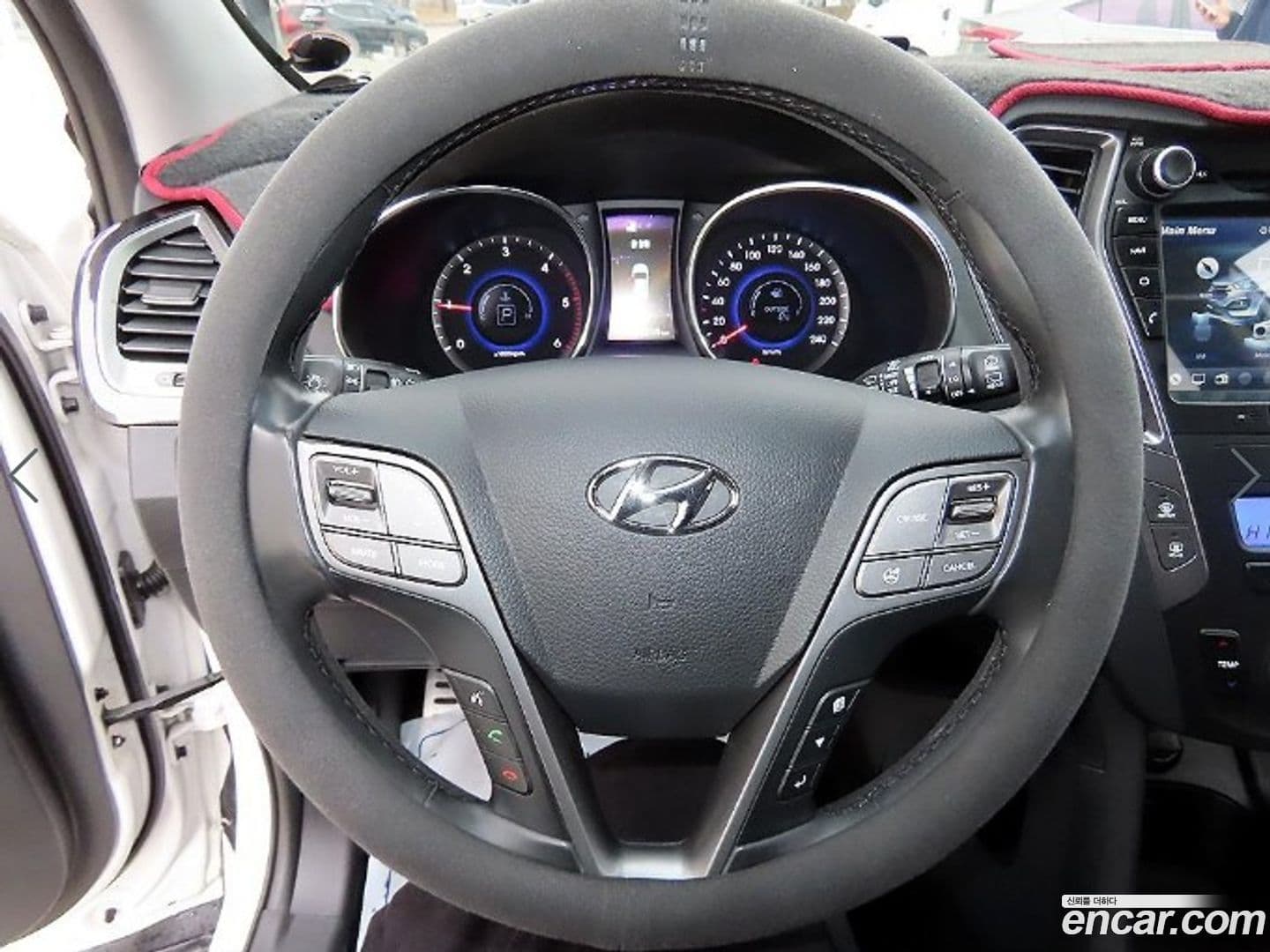 Main__Slider__Photo:Santafe Hyundai 2013.0-7