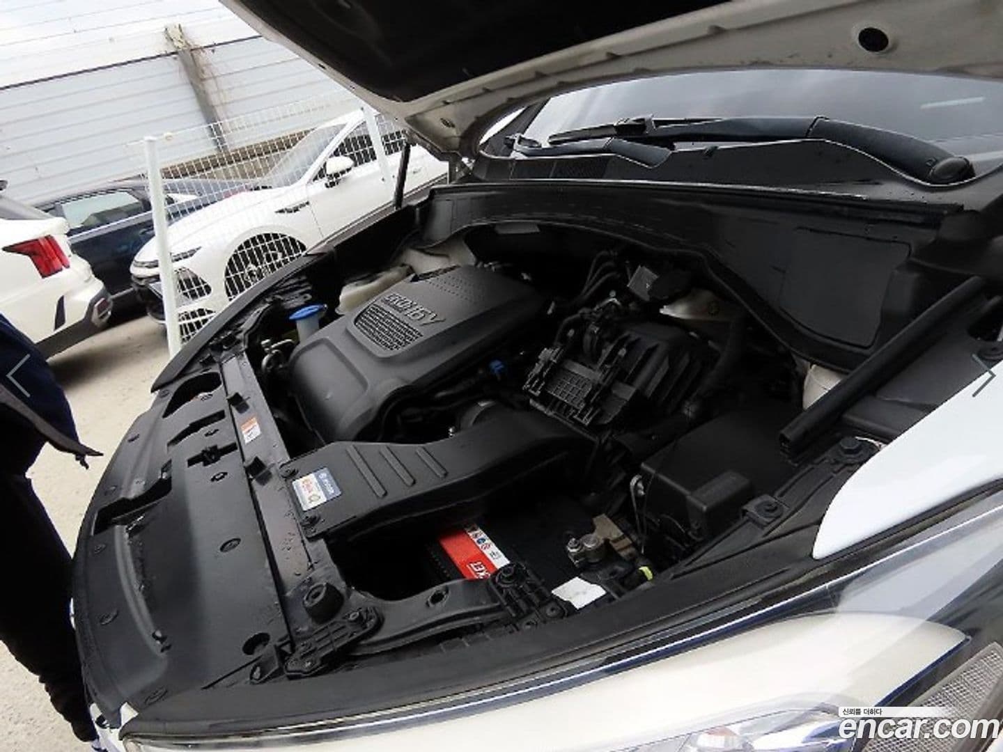 Main__Slider__Photo:Santafe Hyundai 2013.0-18