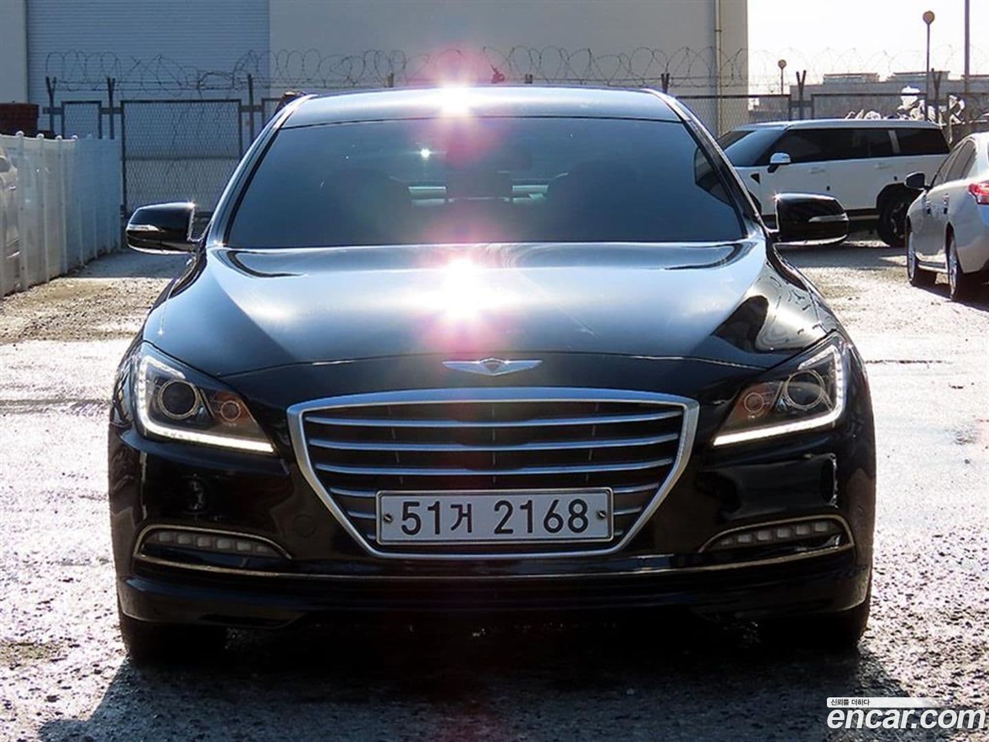 Main__Slider__Photo:Genesis Hyundai 2015.2-1