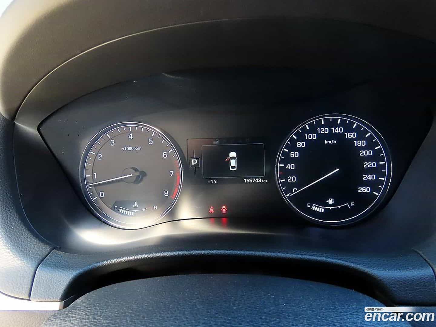 Genesis Hyundai 2015.2-INNER-009