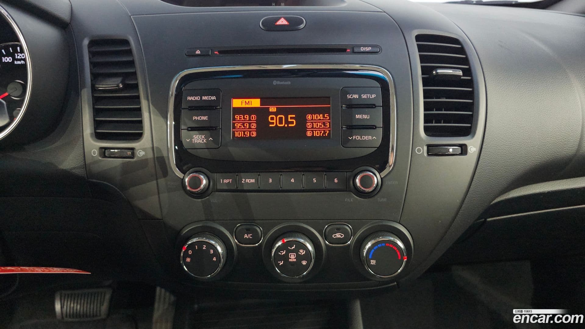 Main__Slider__Photo:K3 Kia 2016.0-11