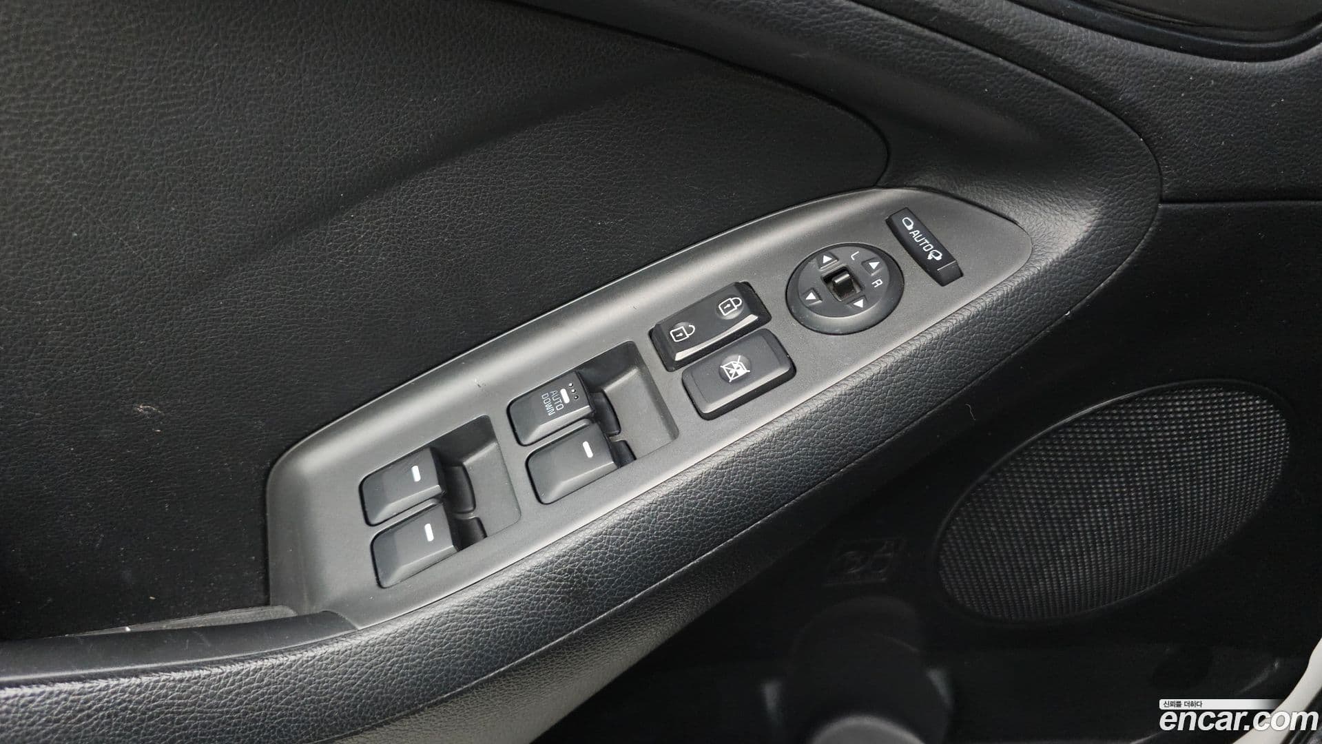 Main__Slider__Photo:K3 Kia 2016.0-15