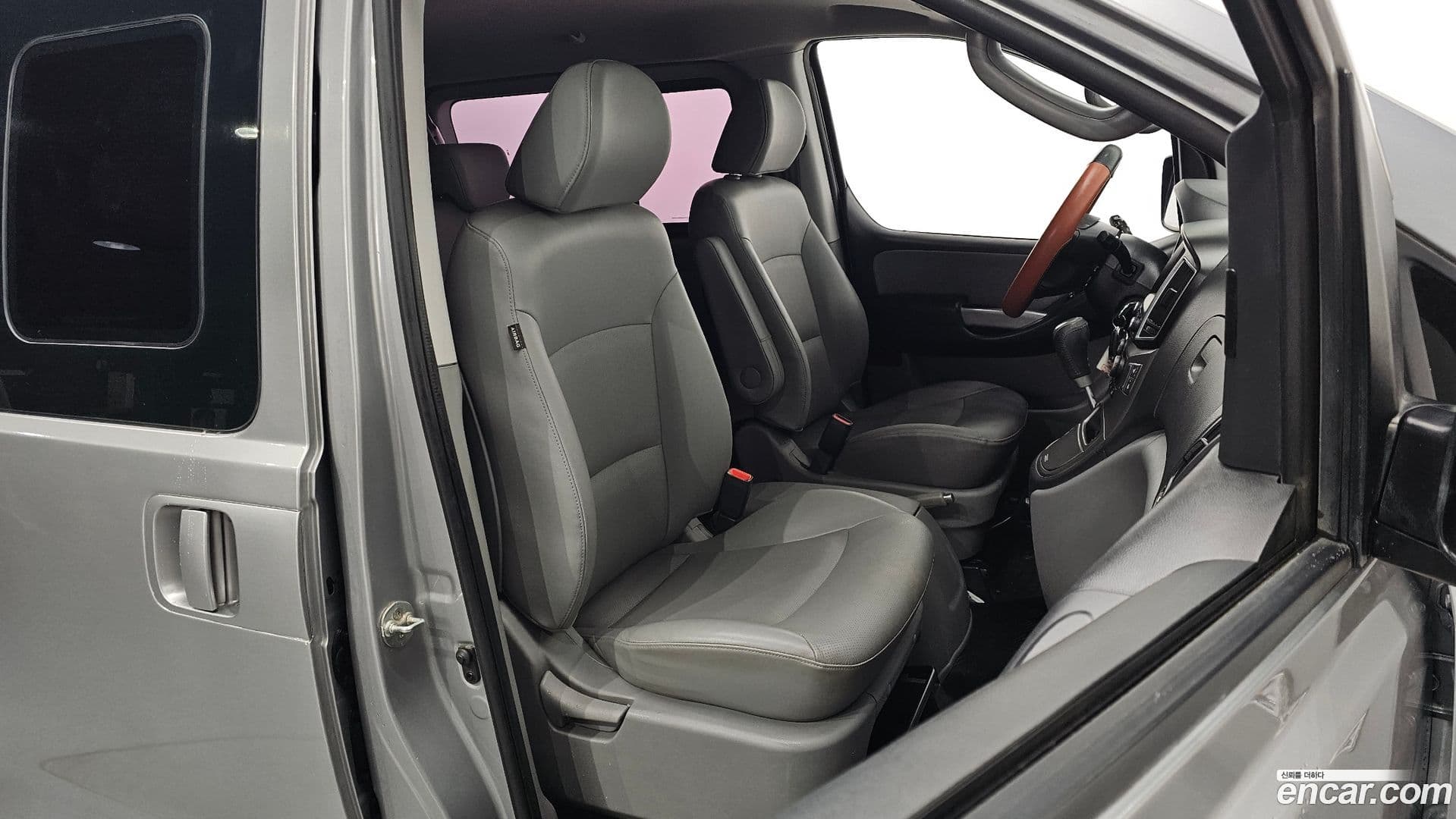 Main__Slider__Photo:Starex Hyundai 2017.3-9