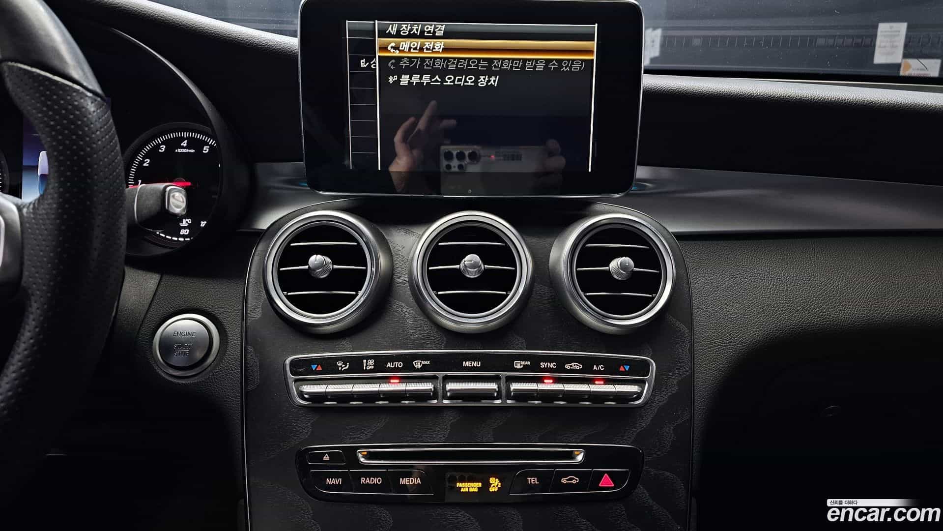 GLC-Class Mercedes-Benz 2019.10-OPTION-019