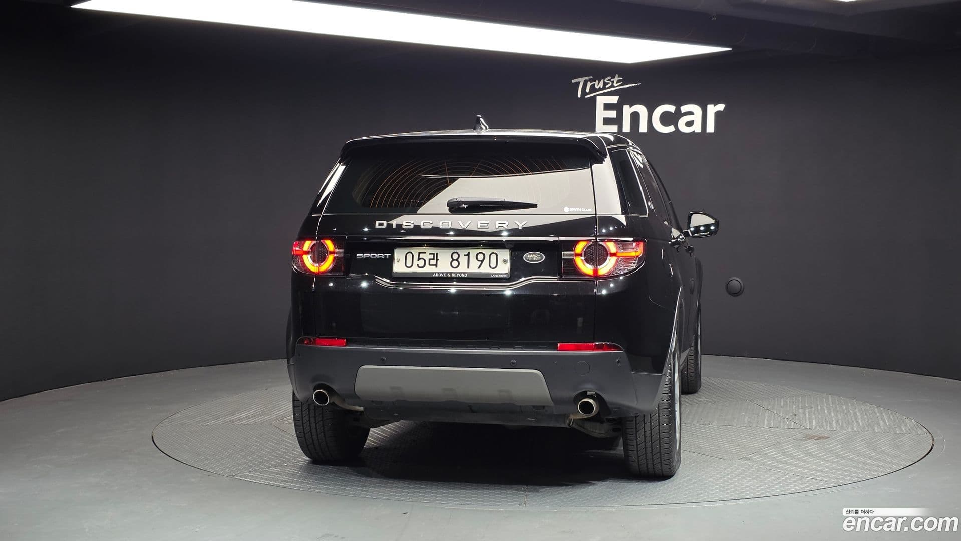 Main__Slider__Photo:Discovery Sport Land Rover 2017.8-3