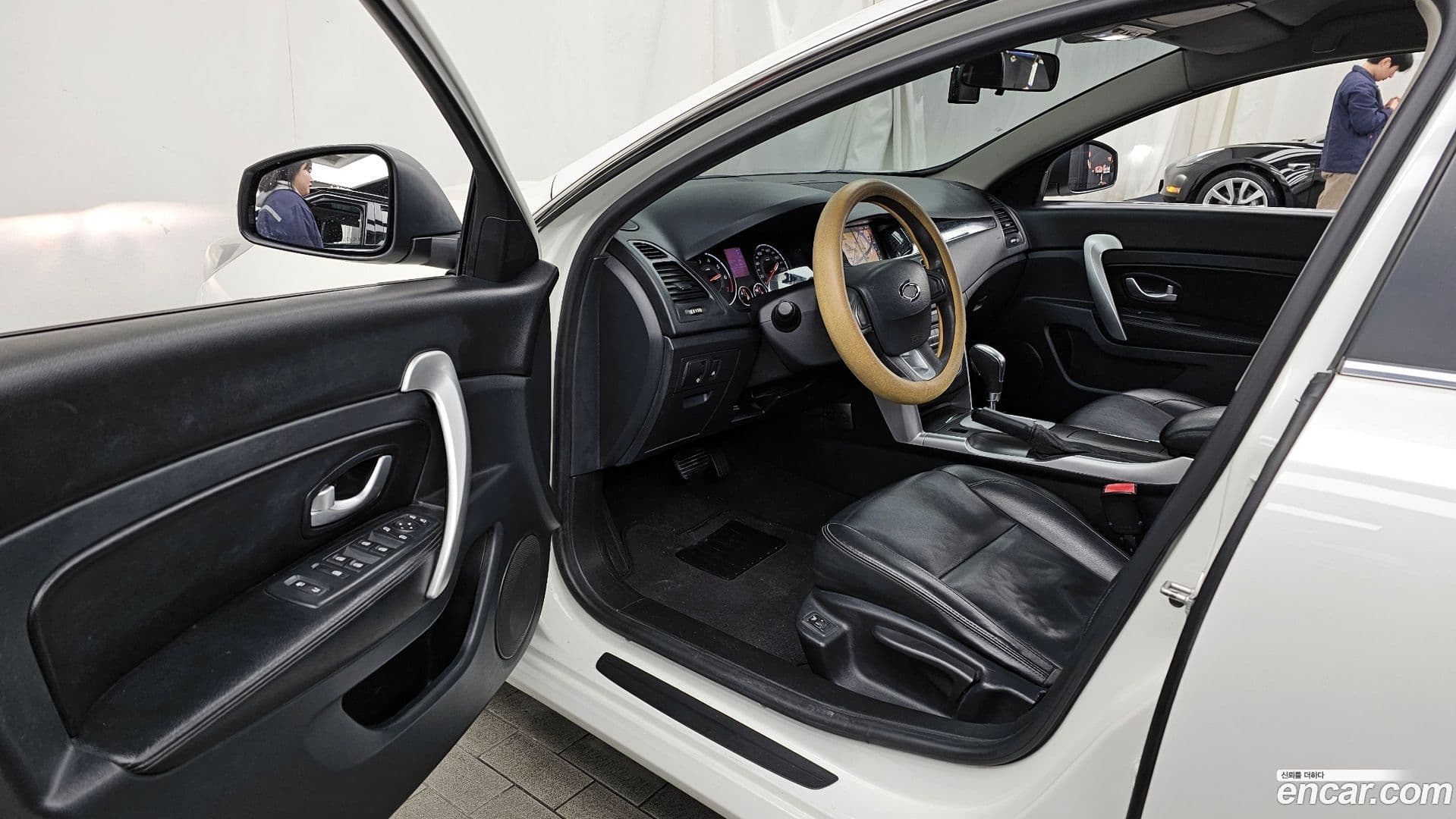 Main__Slider__Photo:SM5 Renault-KoreaSamsung 2013.8-9