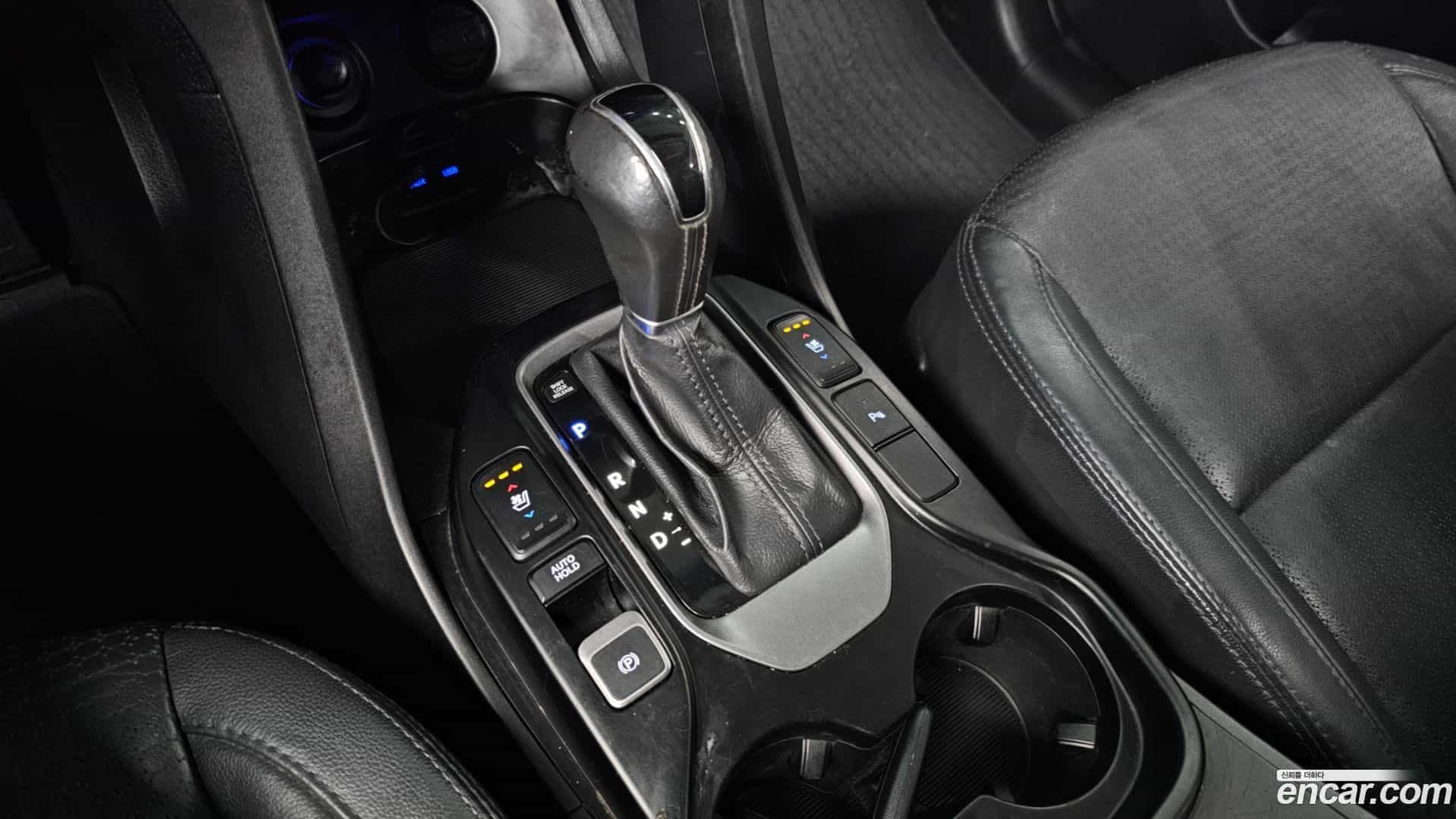 Santafe Hyundai 2013.1-INNER-009