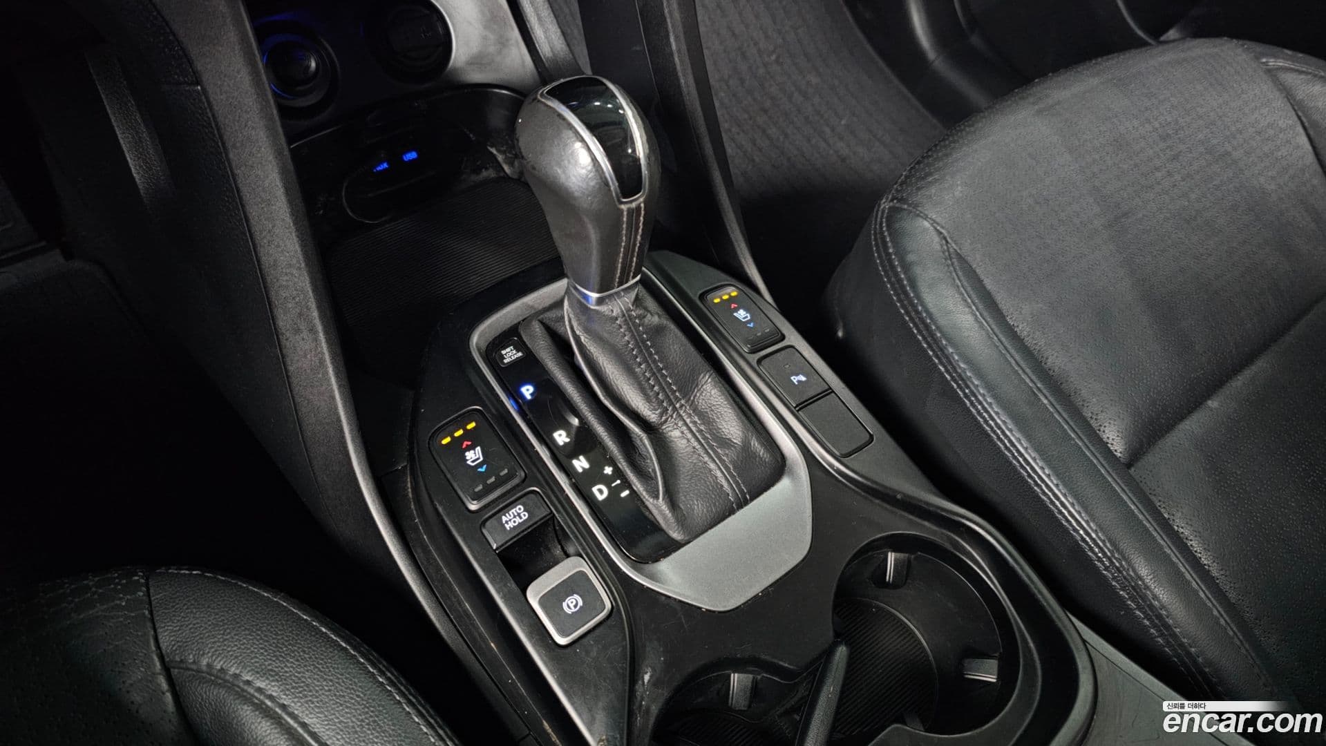 Main__Slider__Photo:Santafe Hyundai 2013.1-8