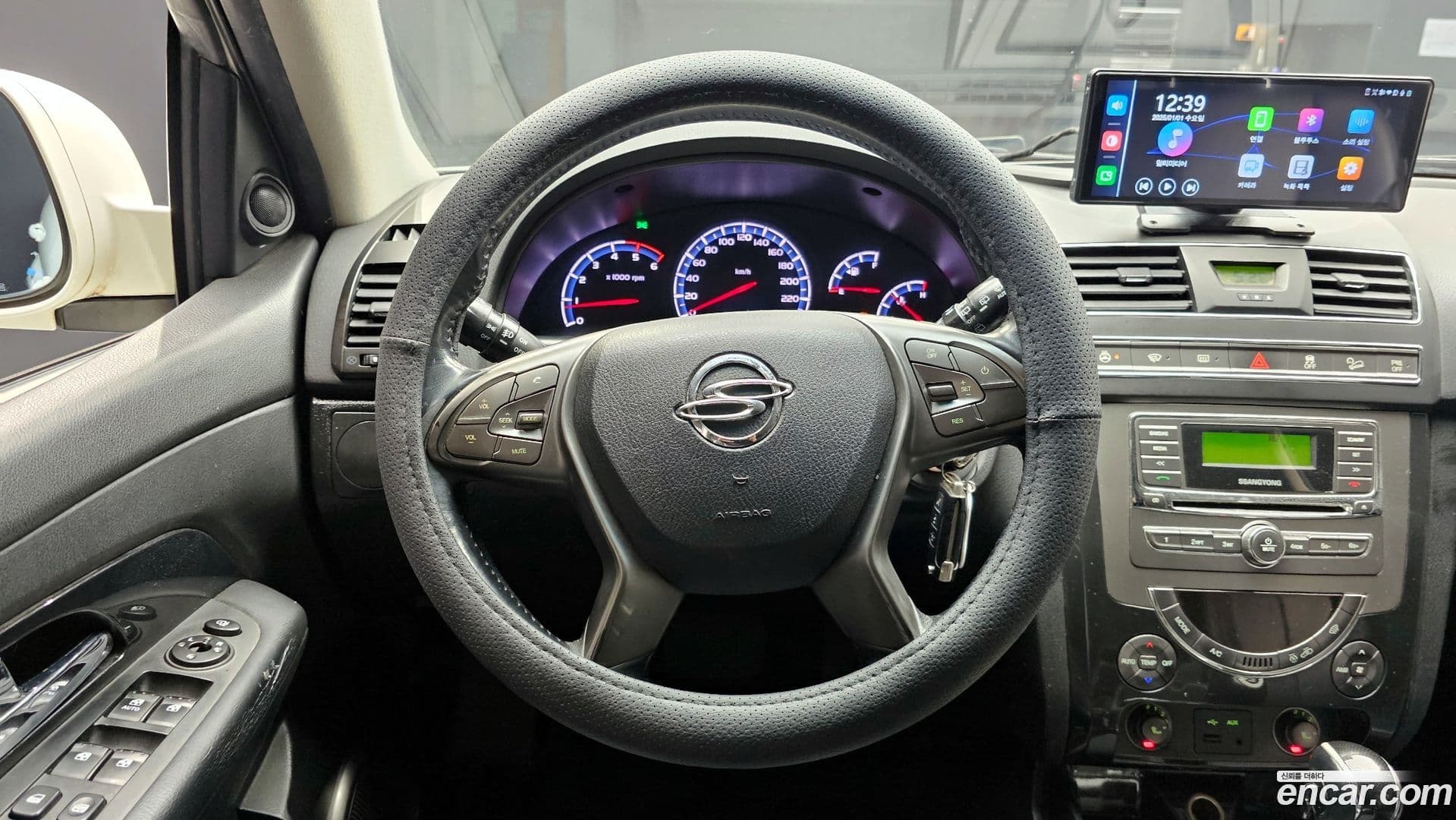 Main__Slider__Photo:Rexton KG_Mobility_Ssangyong 2015.8-12