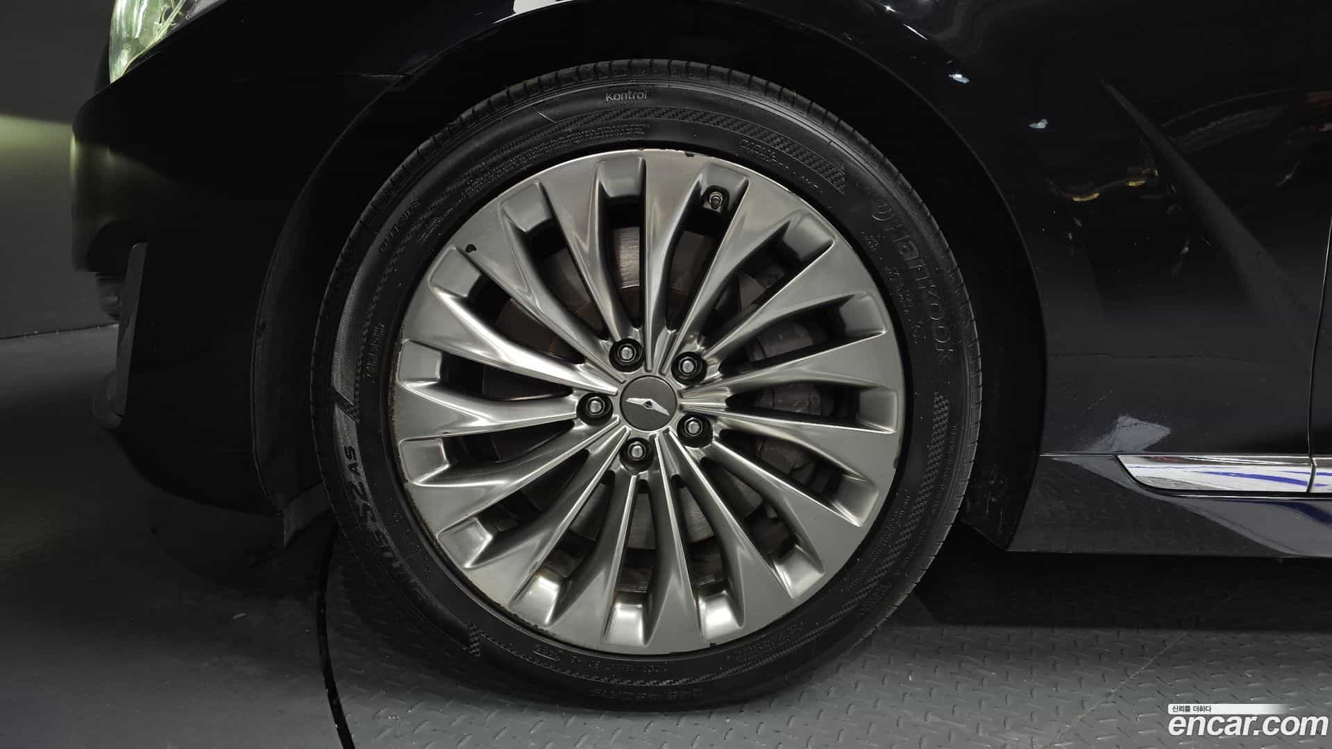 EQ900 Genesis 2016.4-OUTER-005