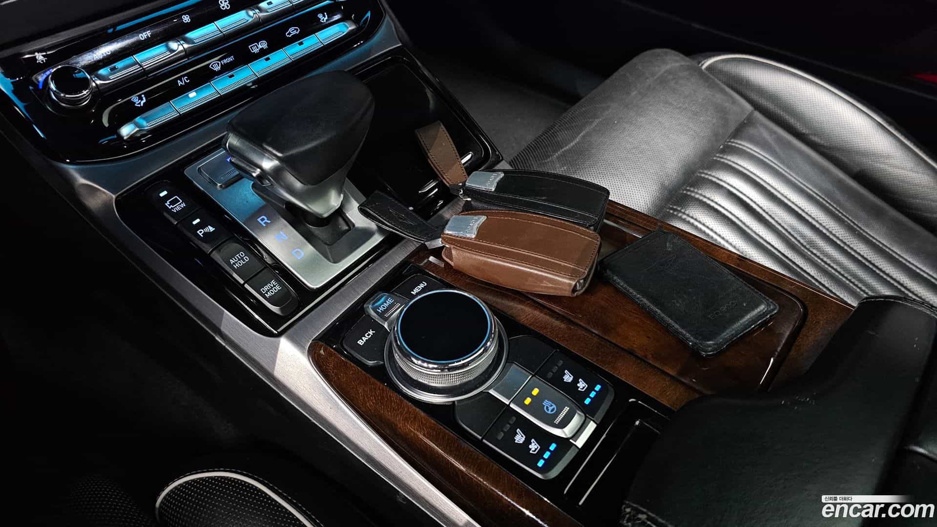 EQ900 Genesis 2016.4-INNER-009