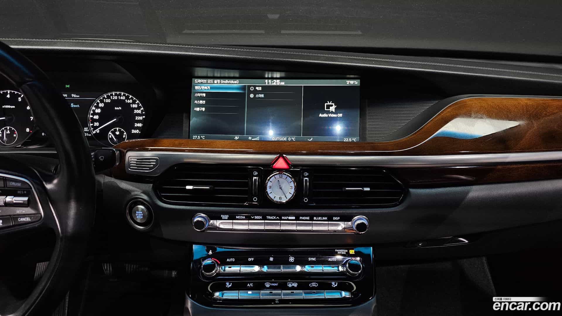 EQ900 Genesis 2016.4-OPTION-019