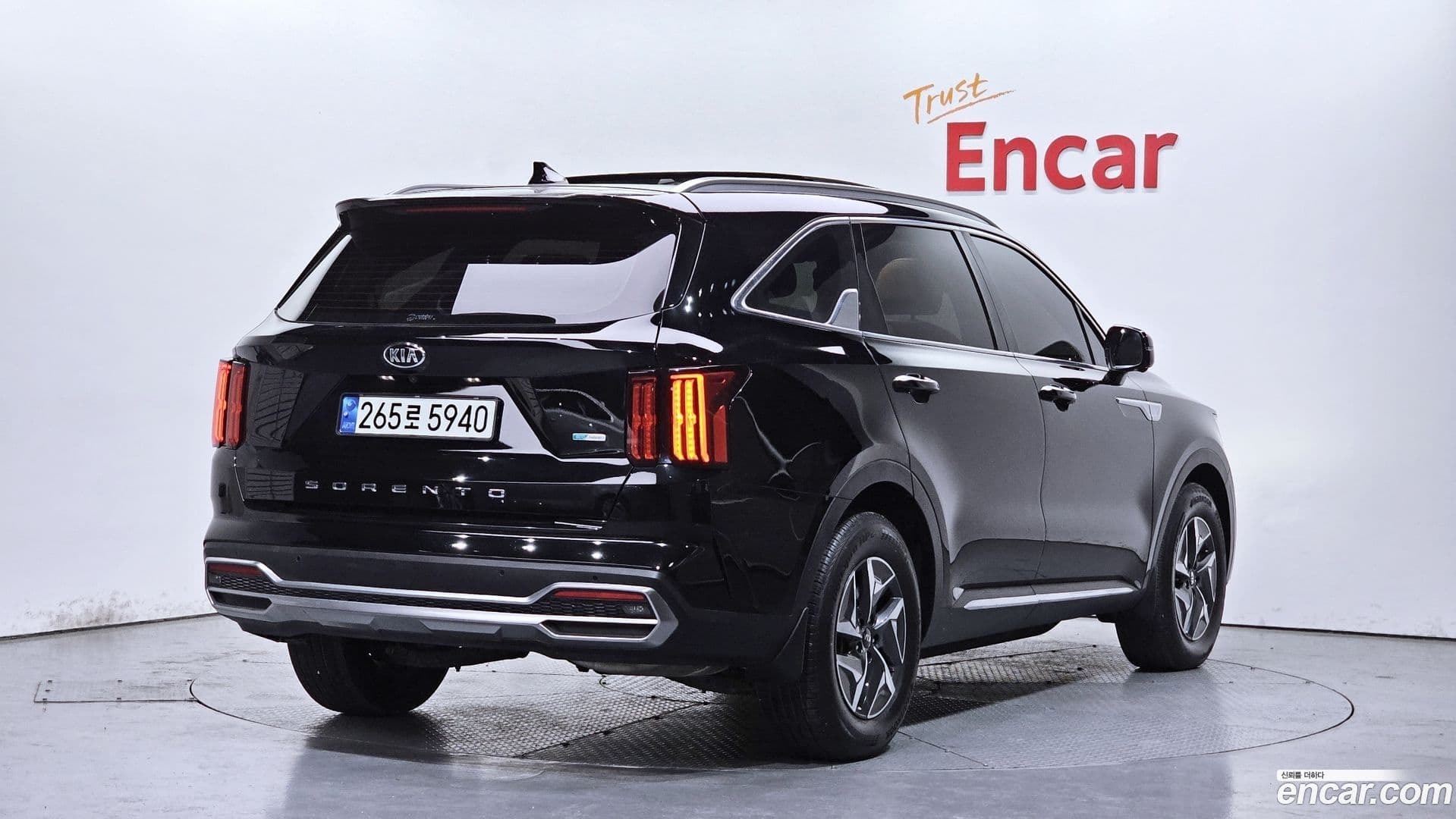 Main__Slider__Photo:Sorento Kia 2020.10-1