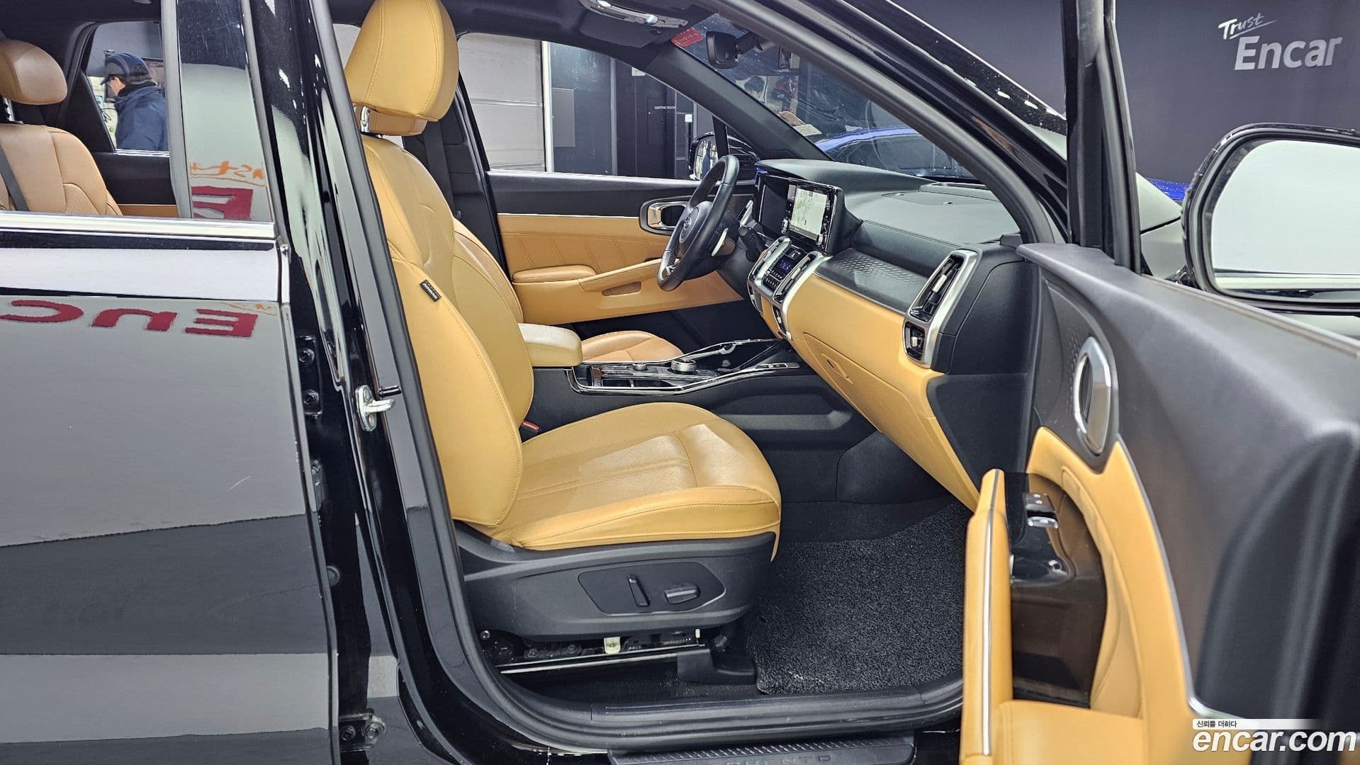 Main__Slider__Photo:Sorento Kia 2020.10-10