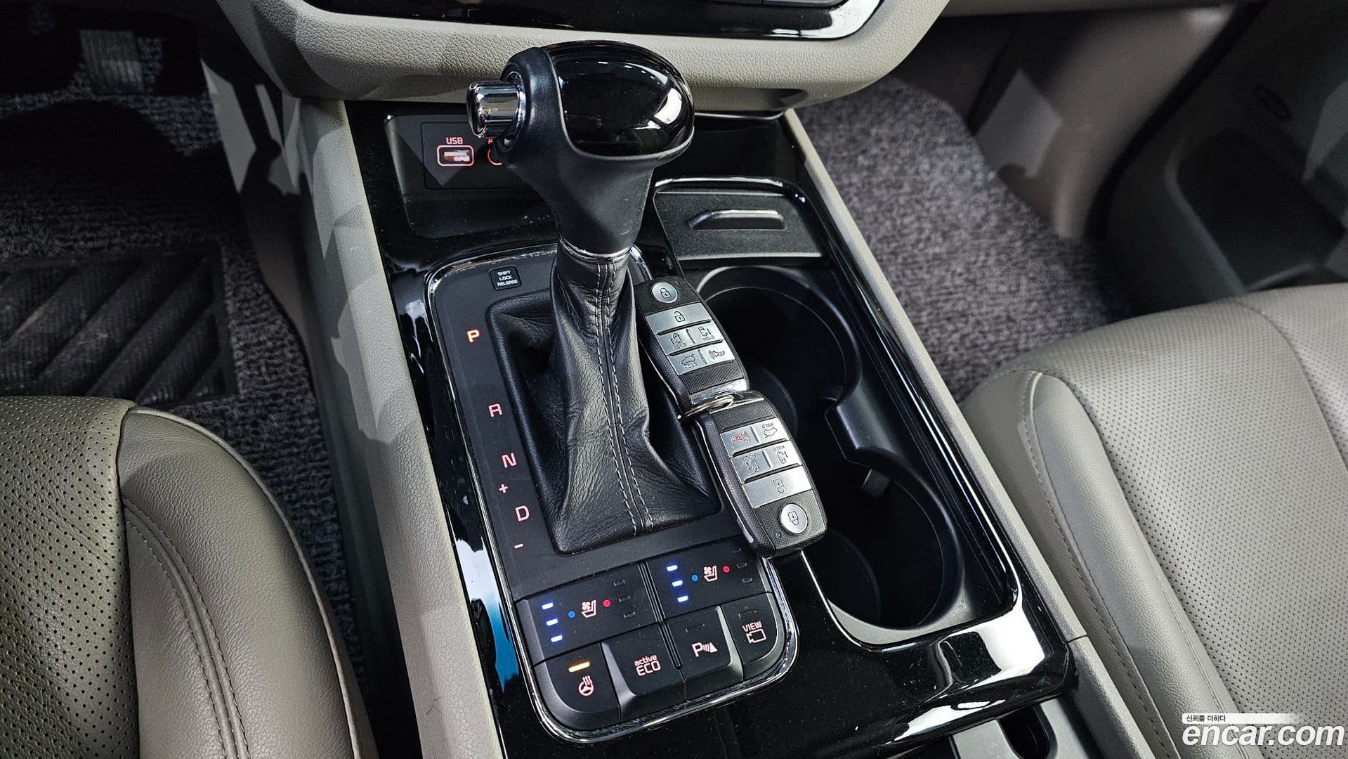 Main__Slider__Photo:Canival Kia 2015.8-8