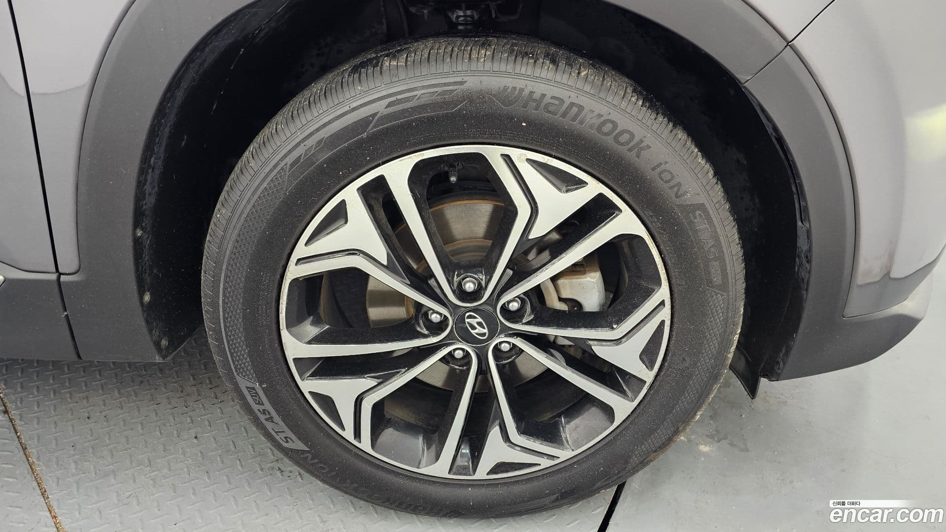 Main__Slider__Photo:Santafe Hyundai 2019.1-4