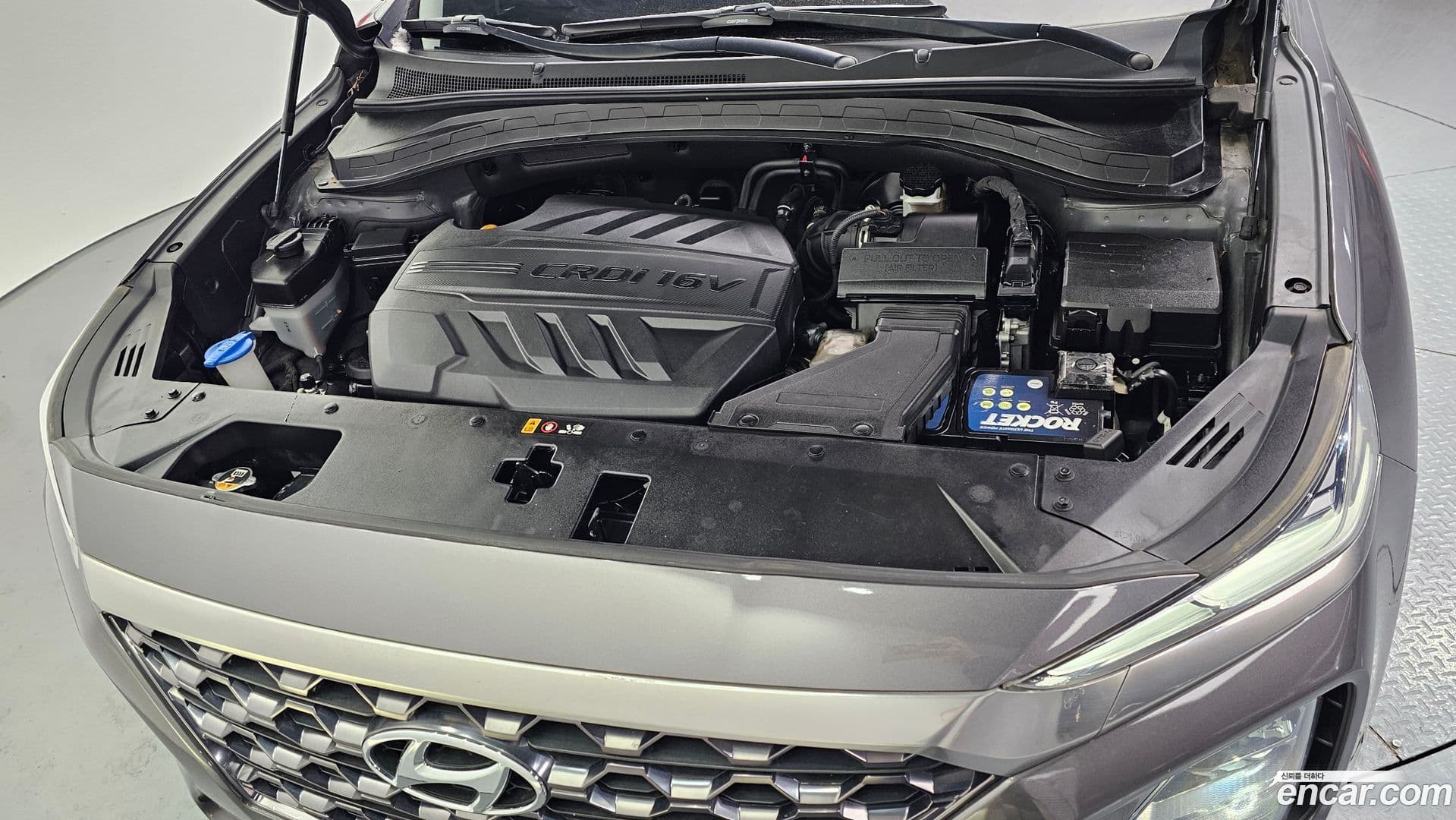 Main__Slider__Photo:Santafe Hyundai 2019.1-5