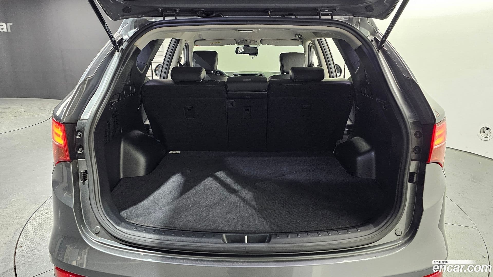 Main__Slider__Photo:Santafe Hyundai 2015.7-19