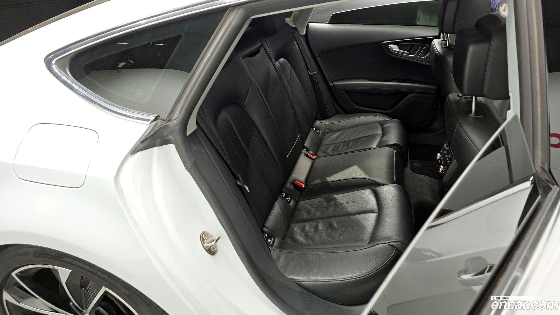 Main__Slider__Photo:A7 Audi 2016.8-11