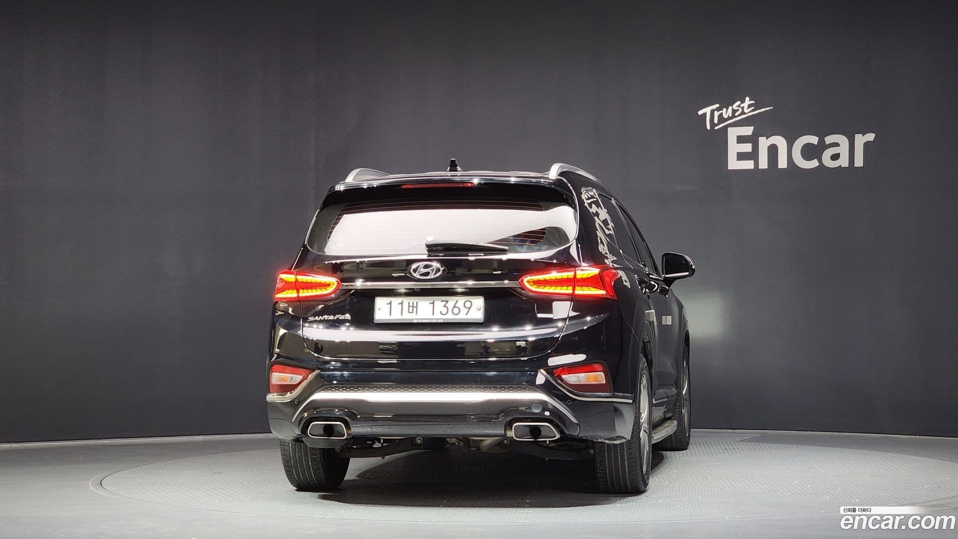 Main__Slider__Photo:Santafe Hyundai 2019.6-3