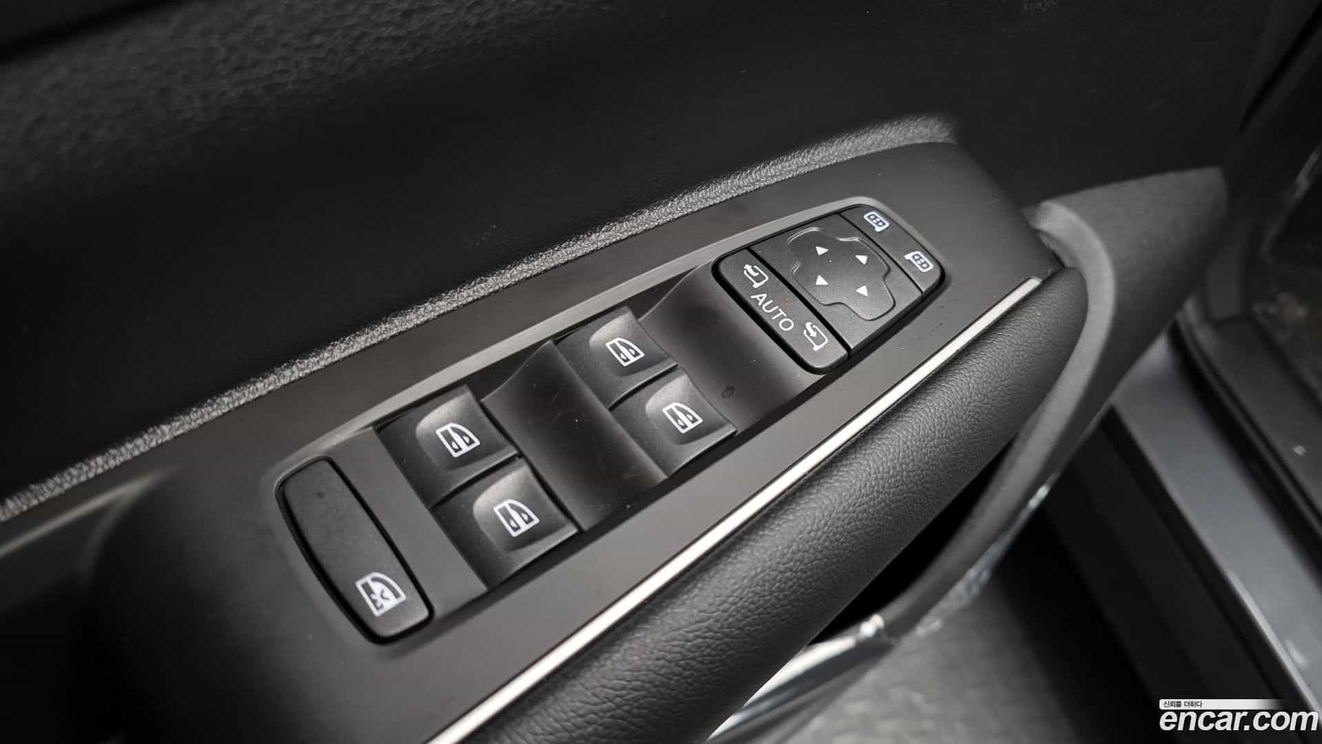 QM6 Renault-KoreaSamsung 2026.0-OPTION-018