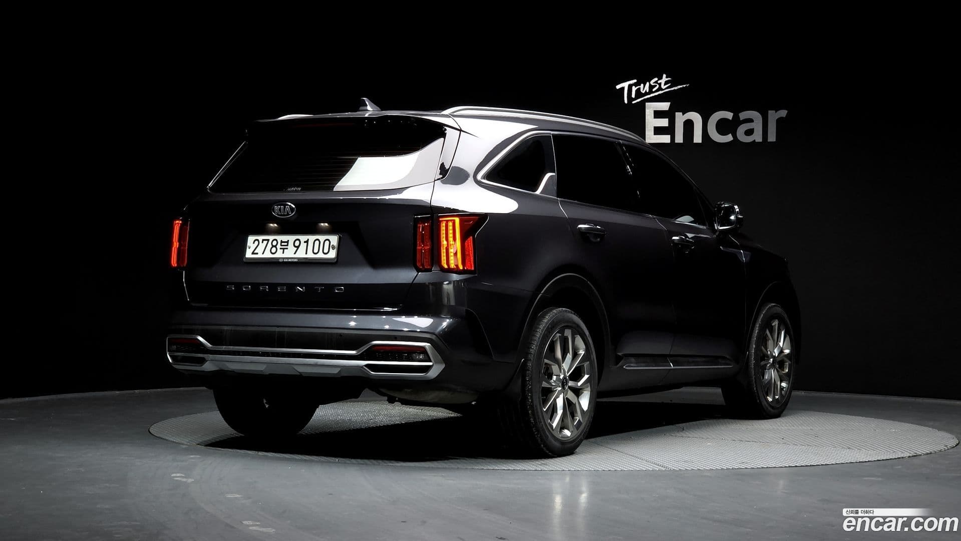 Main__Slider__Photo:Sorento Kia 2020.5-1