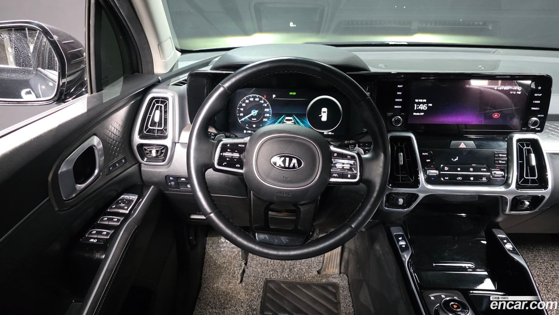 Main__Slider__Photo:Sorento Kia 2020.5-12