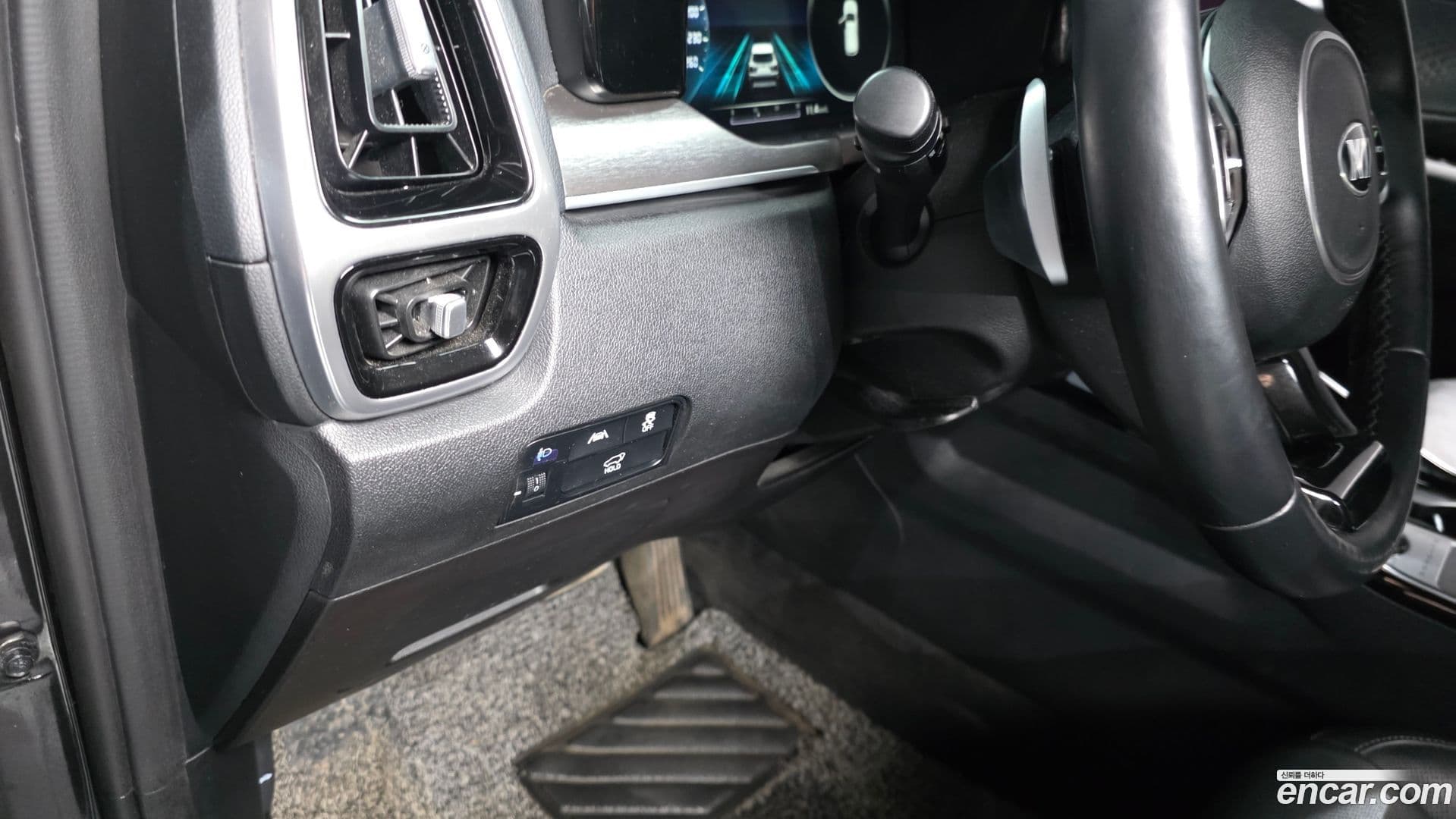 Main__Slider__Photo:Sorento Kia 2020.5-17