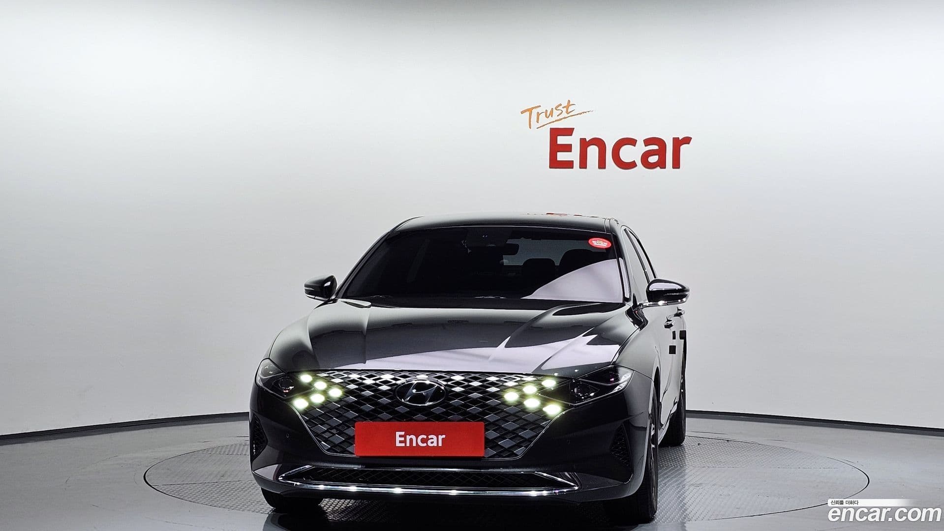 Main__Slider__Photo:Grandeur Hyundai 2020.9-2