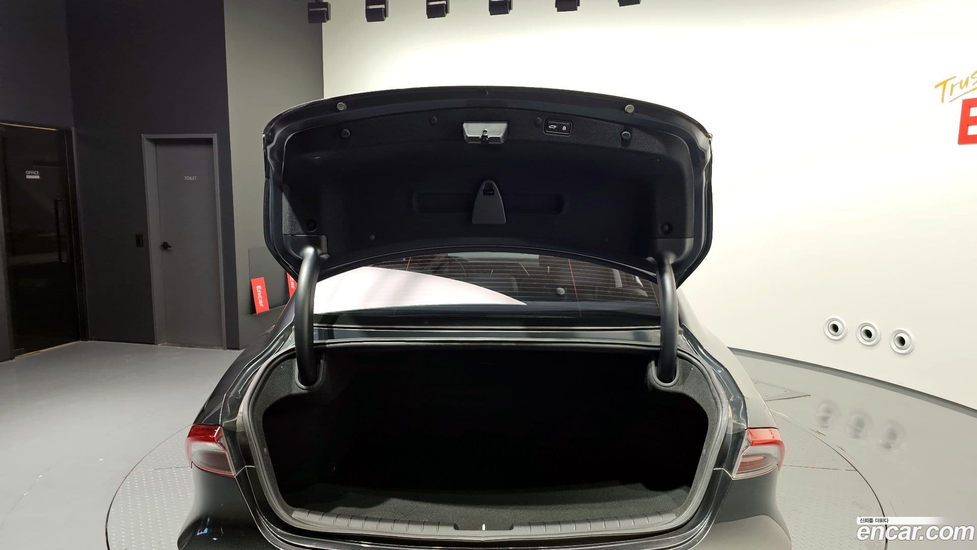 Main__Slider__Photo:Grandeur Hyundai 2020.9-19