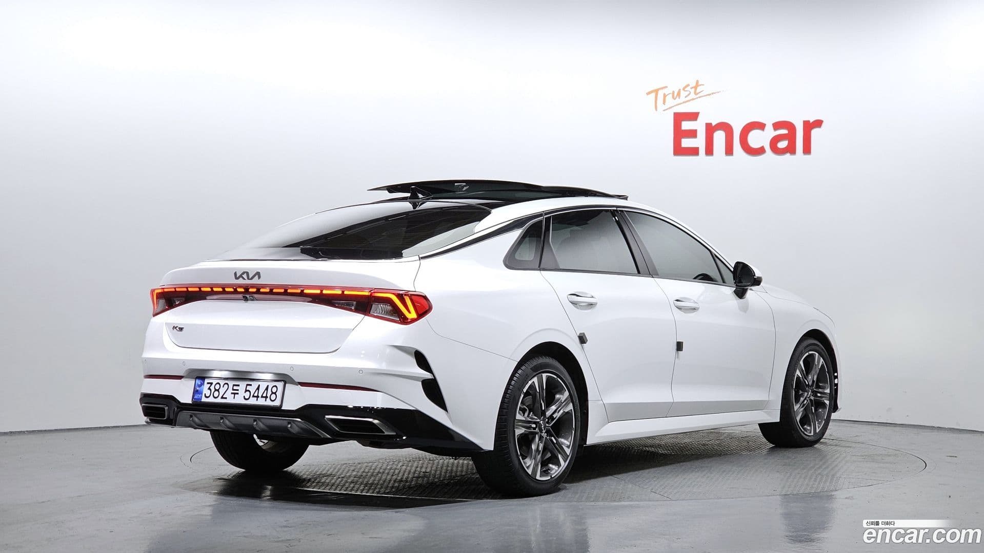 Main__Slider__Photo:K5 Kia 2021.1-1