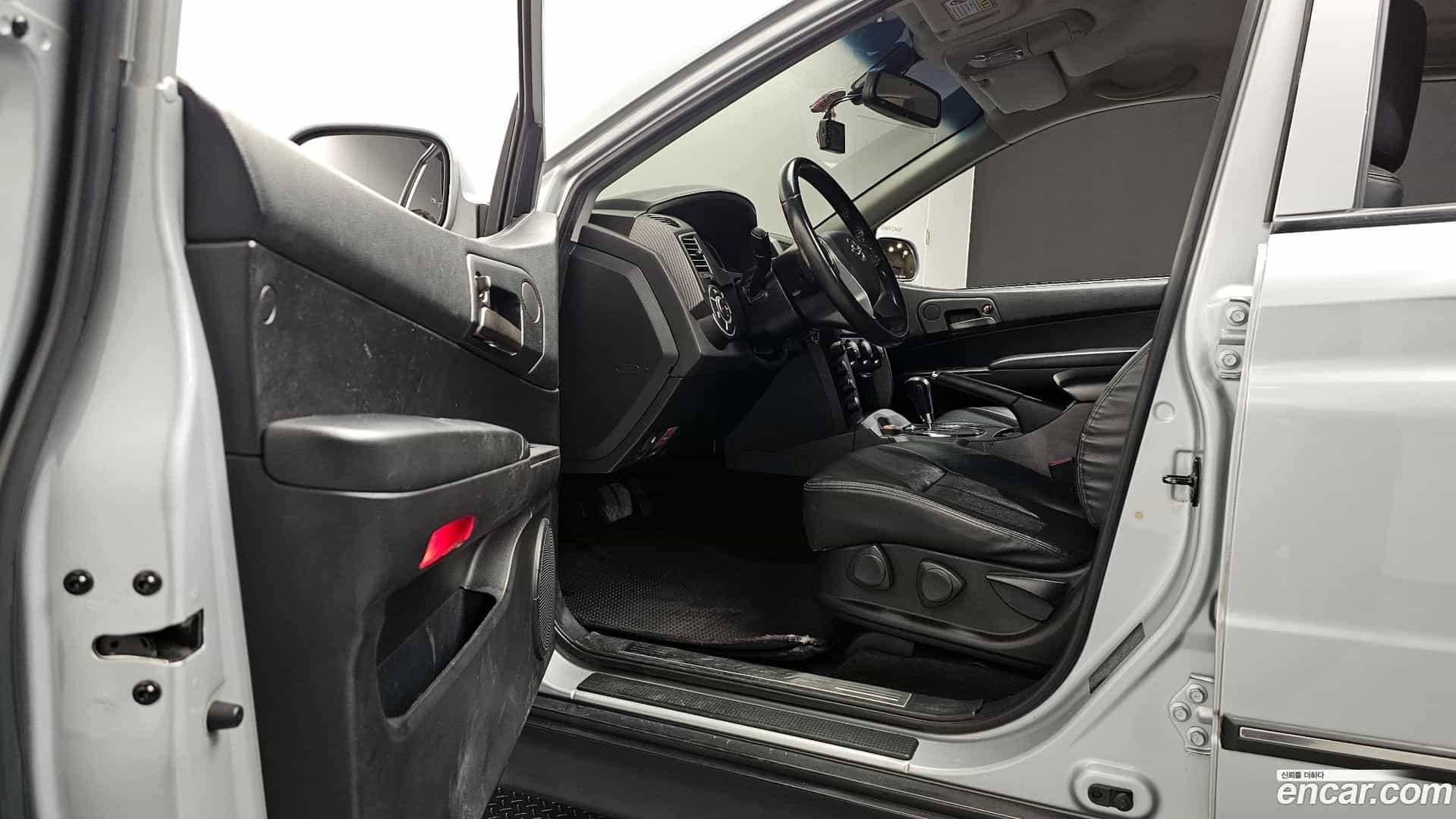 KORANDO KG_Mobility_Ssangyong 2015.8-INNER-010