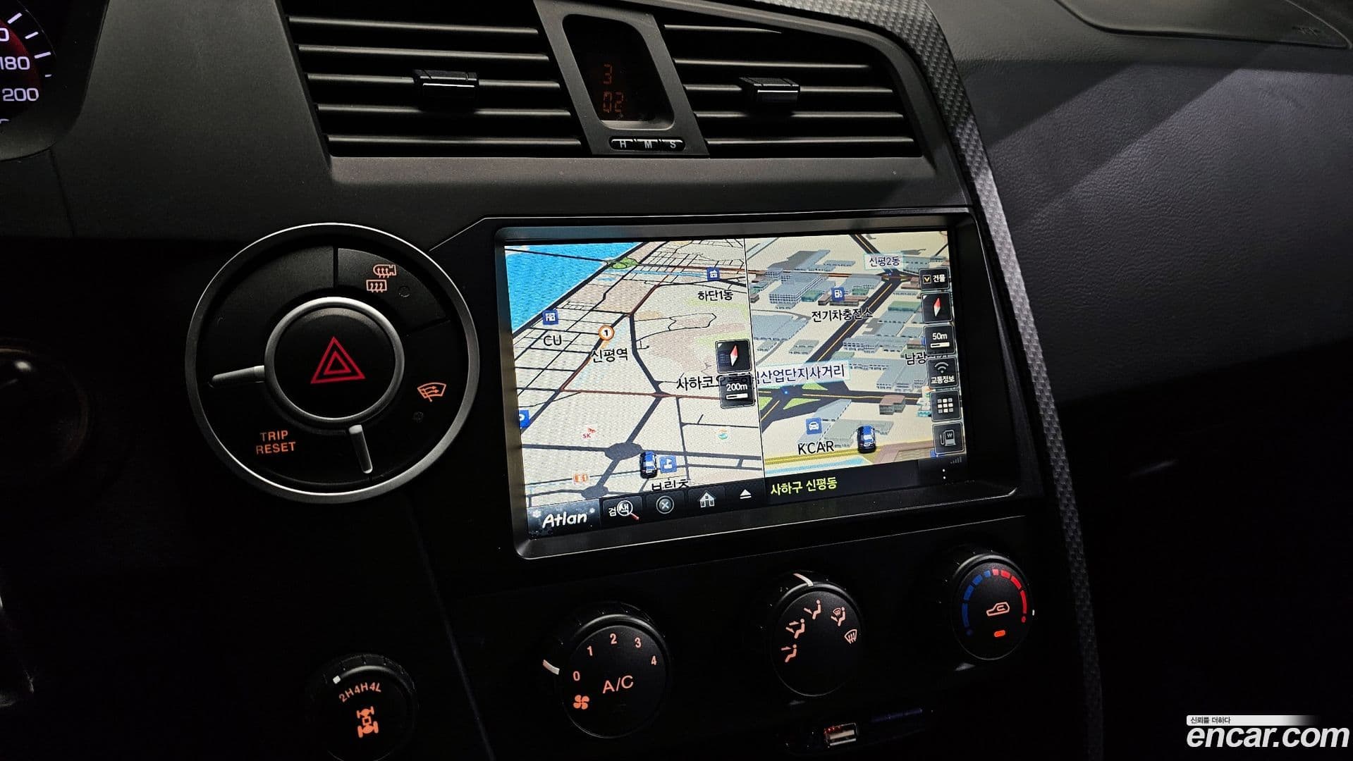 Main__Slider__Photo:KORANDO KG_Mobility_Ssangyong 2015.8-13