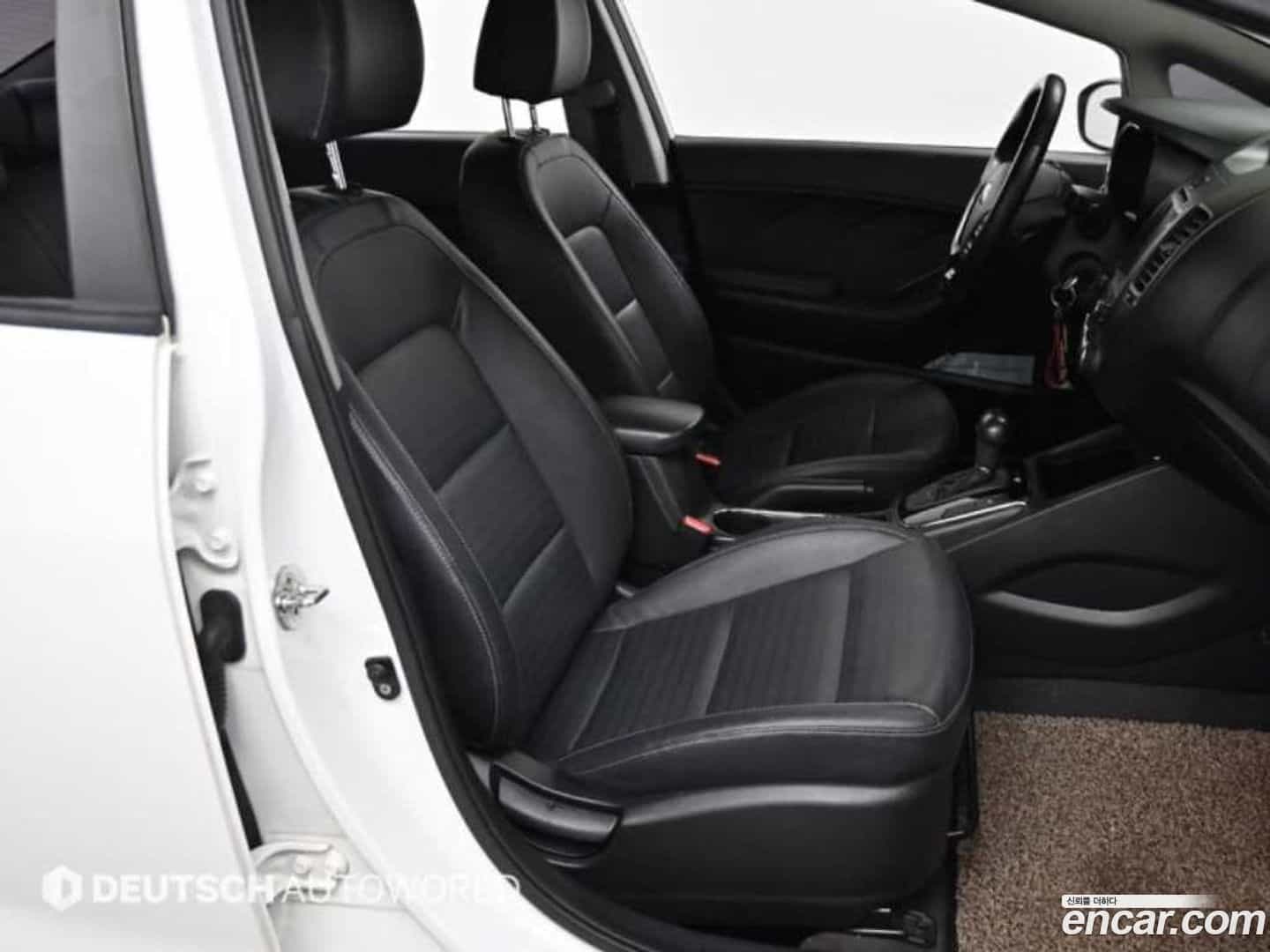 K3 Kia 2018.0-INNER-010